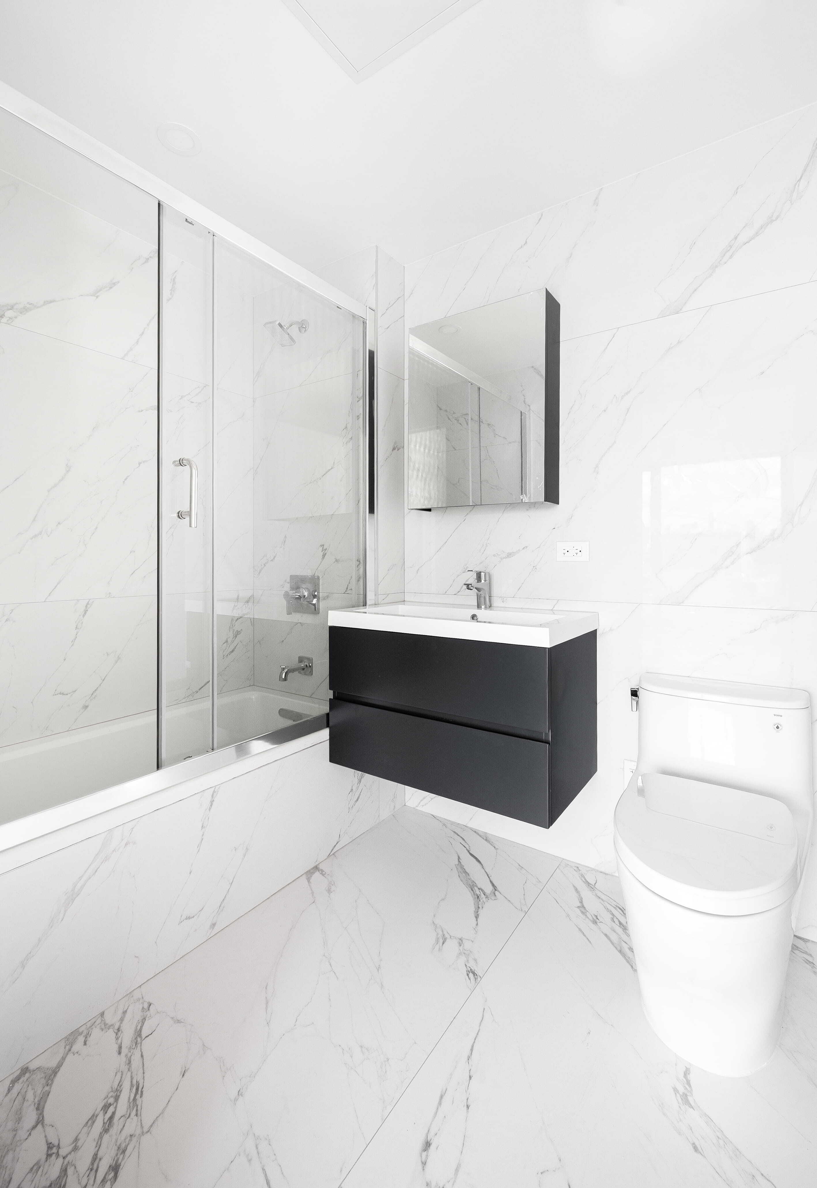 40-21 27th Street 5W Long Island City Queens NY 11101