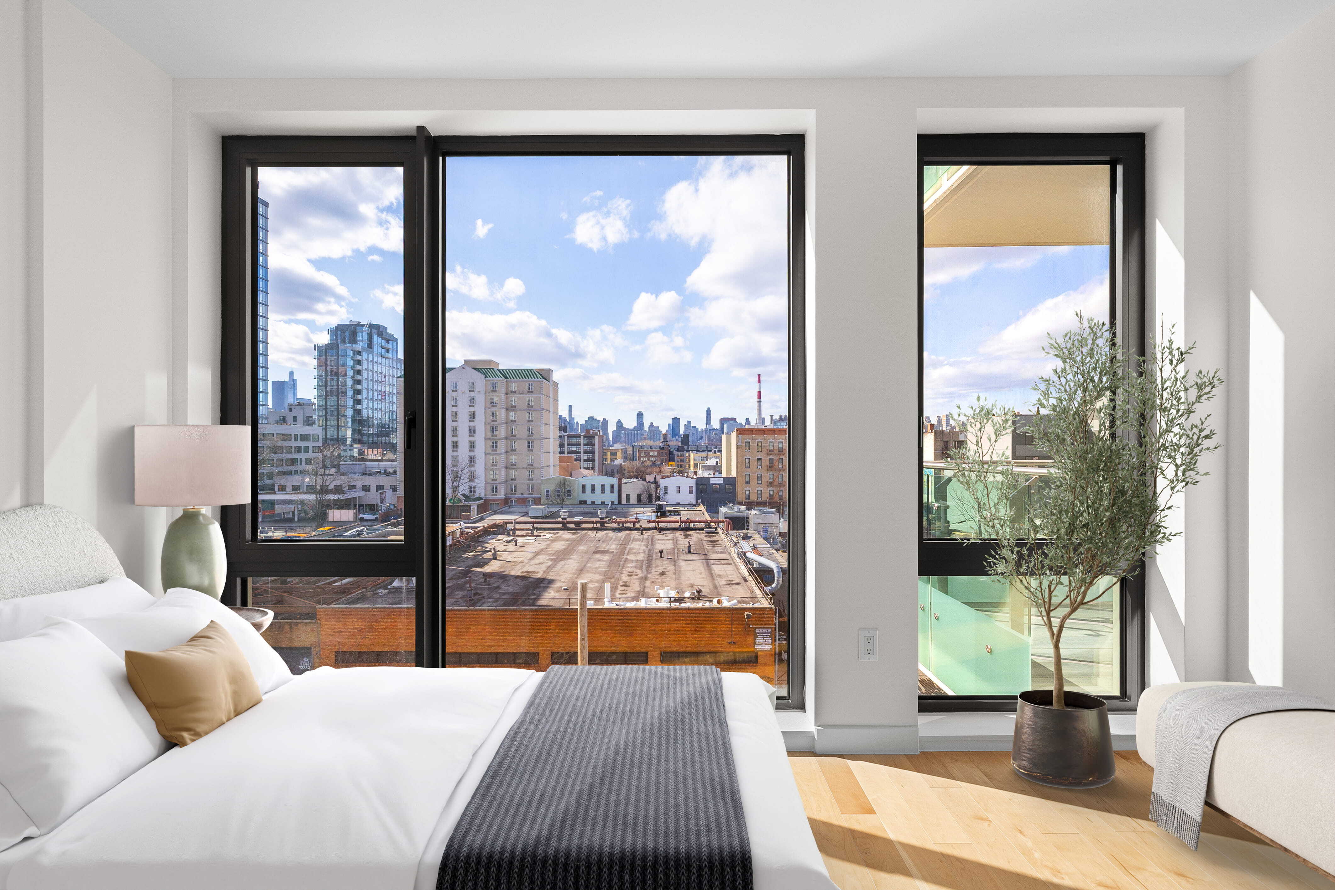 40-21 27th Street 5W Long Island City Queens NY 11101