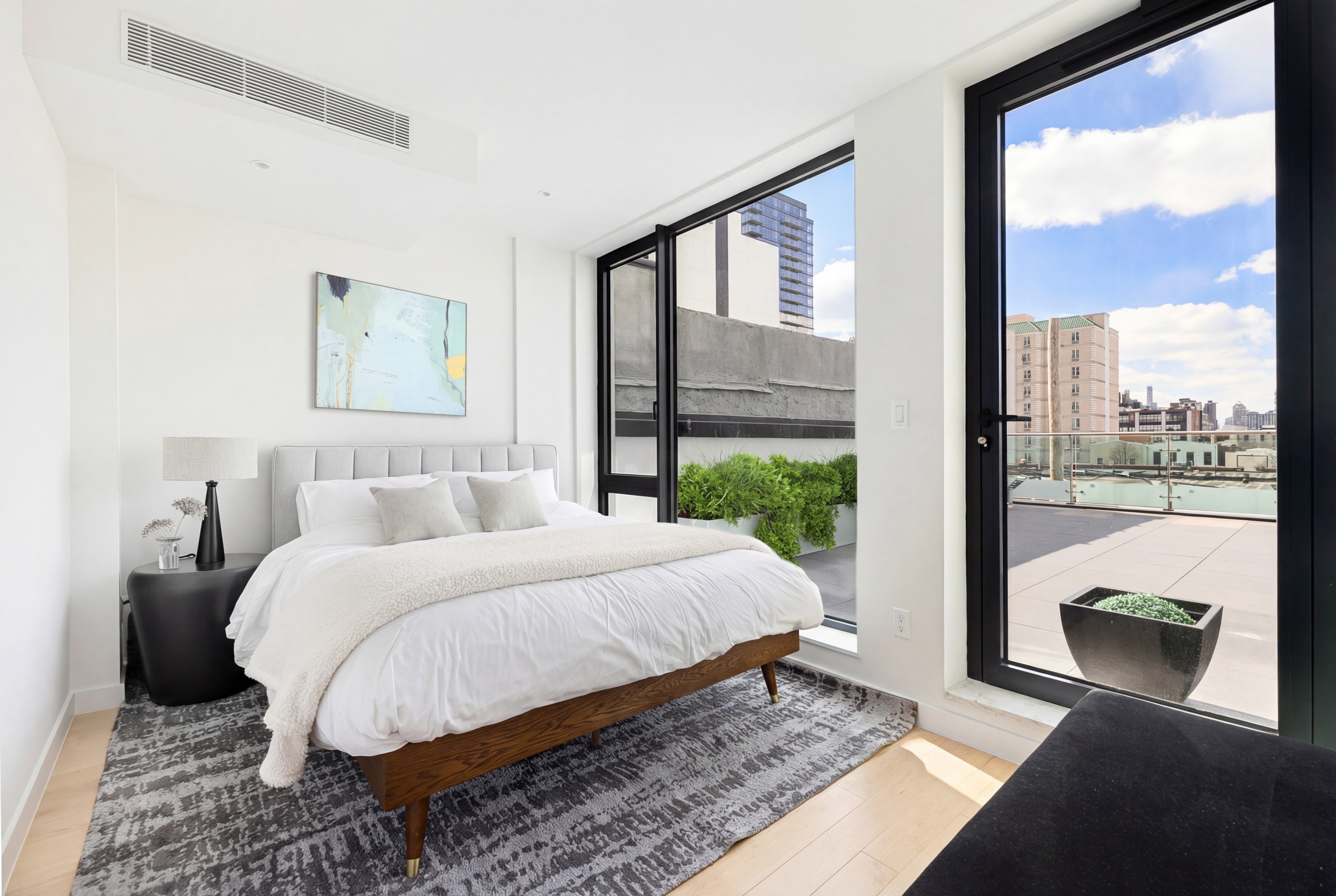 40-21 27th Street 3W Long Island City Queens NY 11101