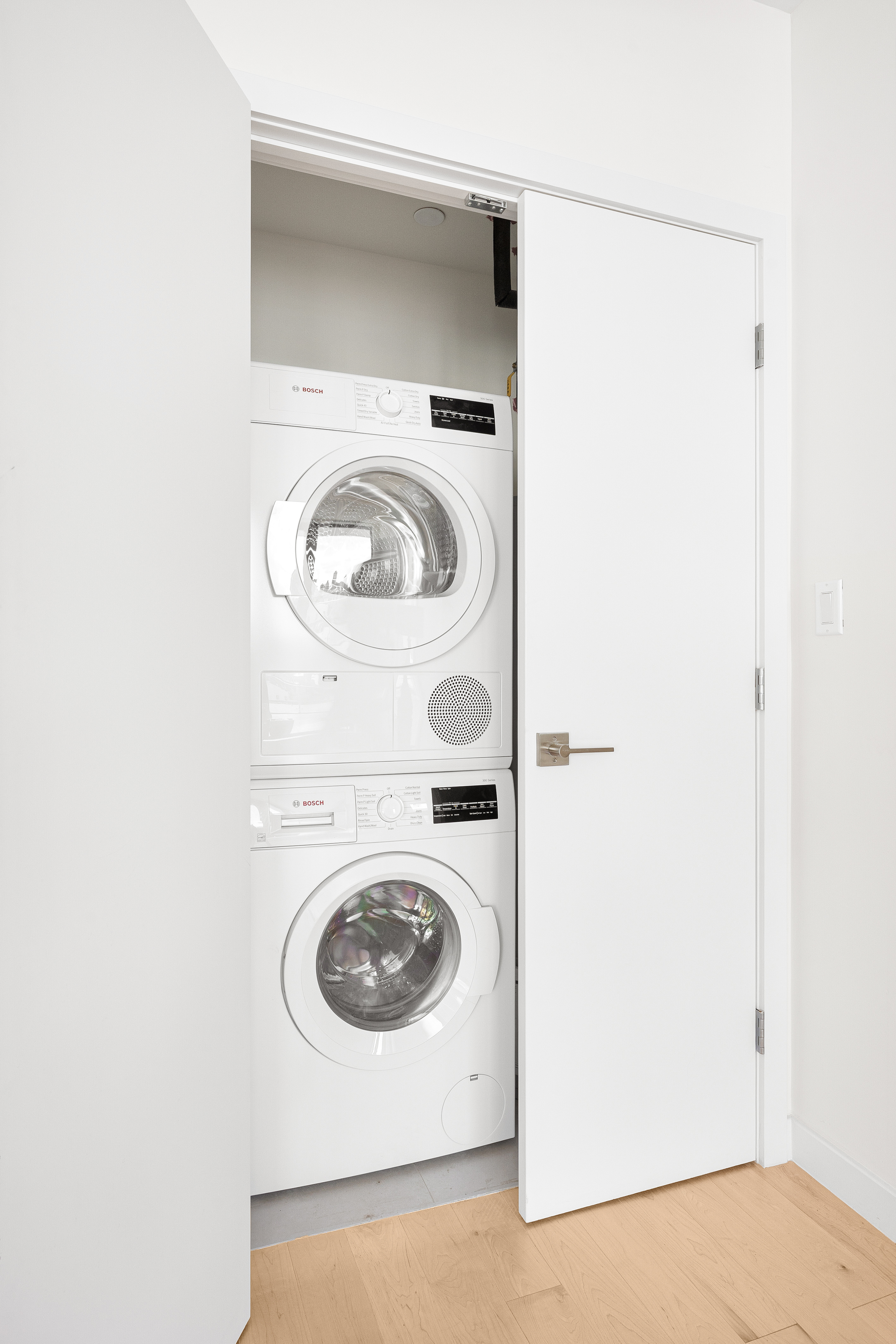 40-21 27th Street 3W Long Island City Queens NY 11101