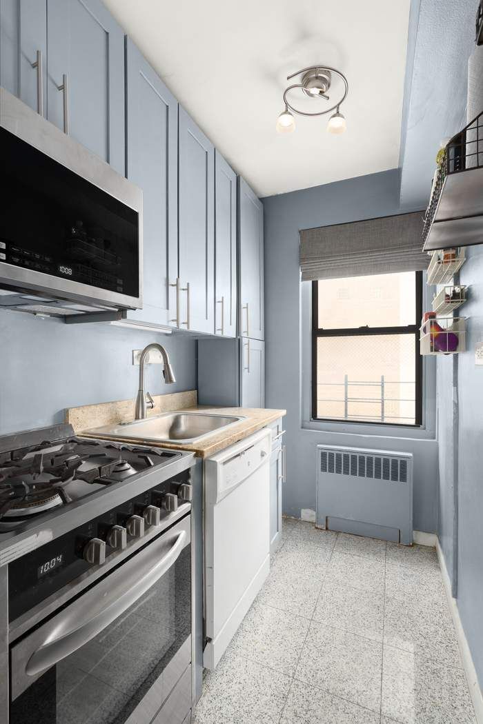 210 East 47th Street 9J Turtle Bay New York NY 10017