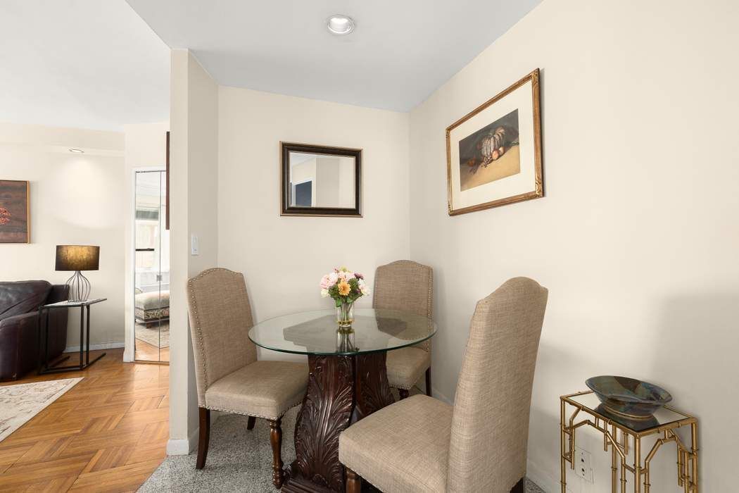 210 East 47th Street 9J Turtle Bay New York NY 10017