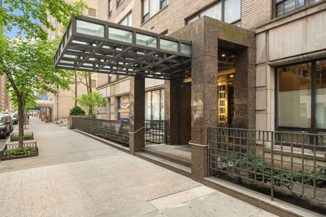 210 East 47th Street 9J Turtle Bay New York NY 10017