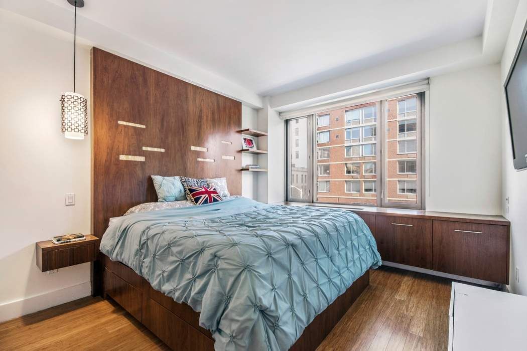305 West 16th Street 3D Chelsea New York NY 10011