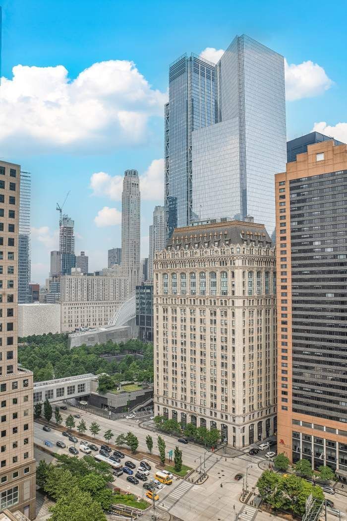 225 Rector Place 7R Battery Park City New York NY 10280