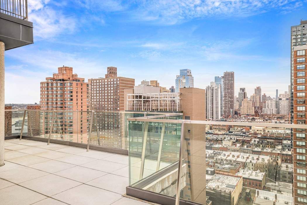 302 East 96th Street 1002 Upper East Side New York NY 10128