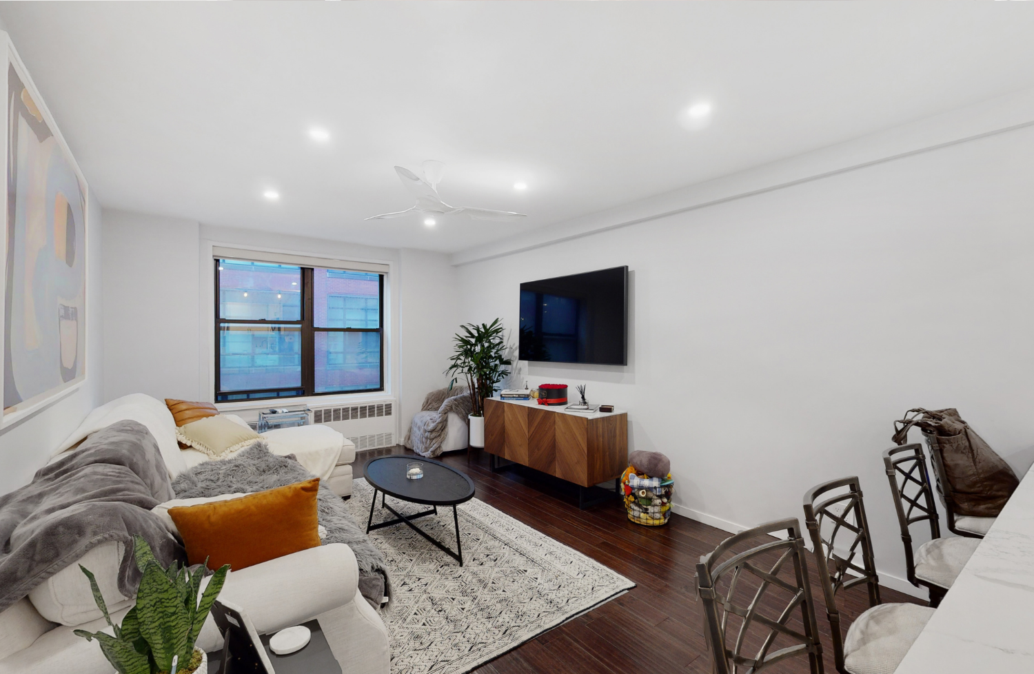 165 Christopher Street 2X W. Greenwich Village New York NY 10014