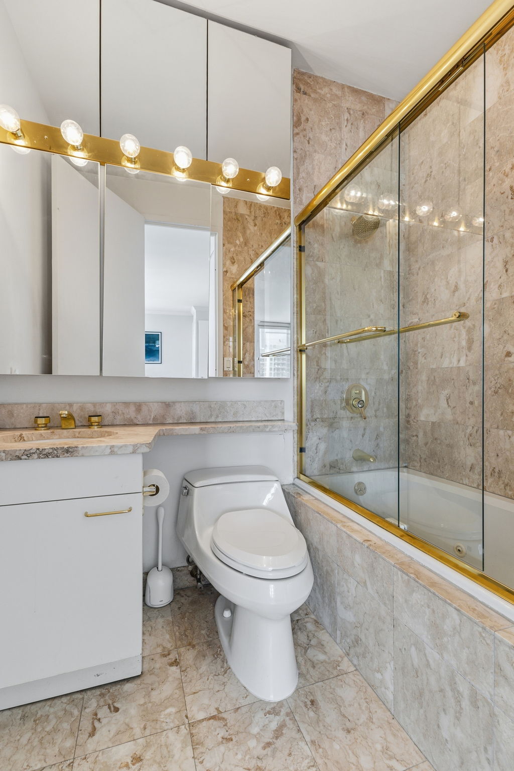 524 East 72nd Street 33CDE Upper East Side New York NY 10021