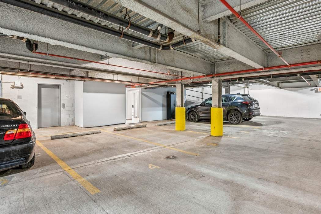 390 Lorimer Street Williamsburg Brooklyn NY 11206