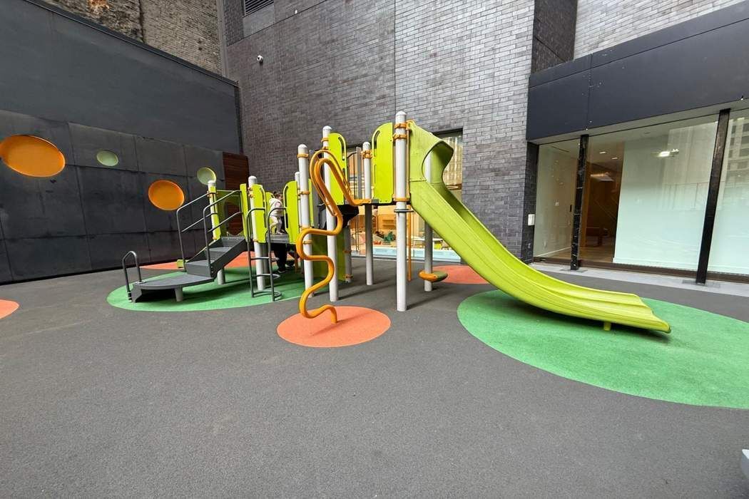 15 William Street 17E Financial District New York NY 10005