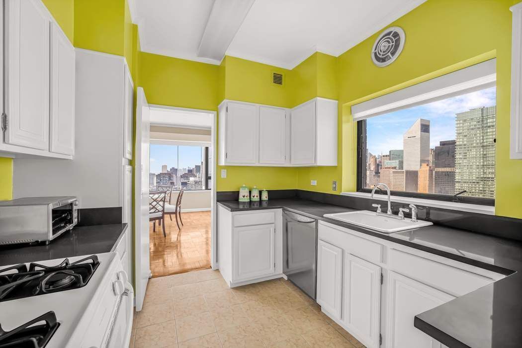 425 East 58th Street 42G Sutton Place New York NY 10022