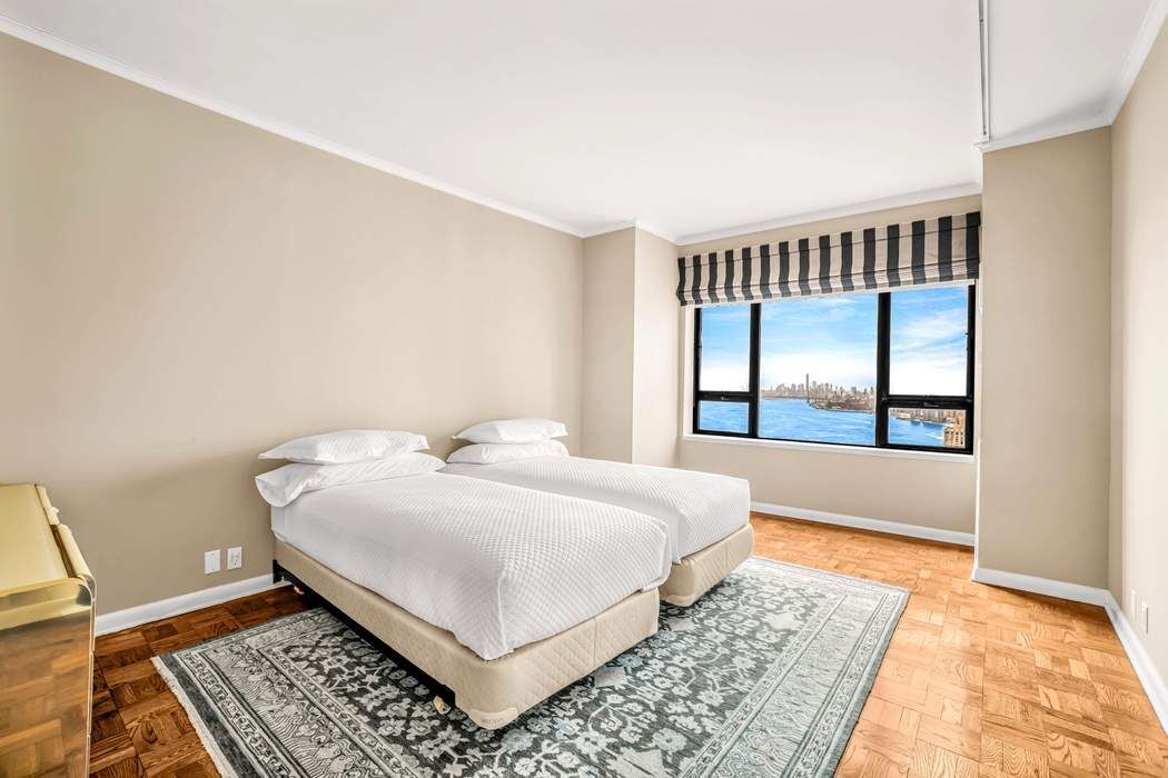 425 East 58th Street 42G Sutton Place New York NY 10022