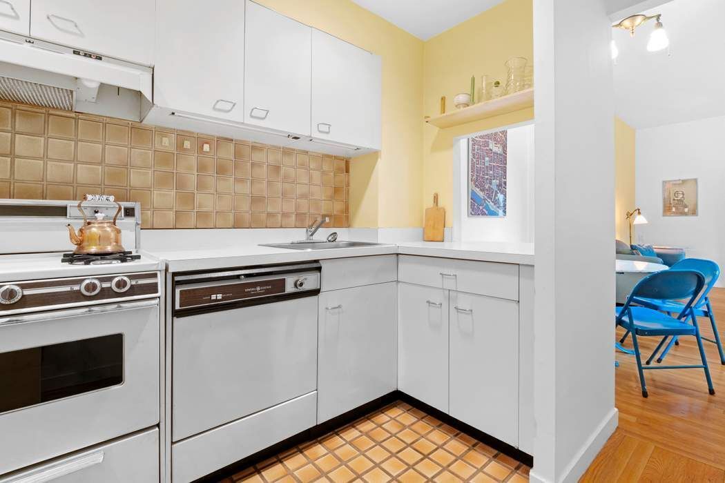 434 West 20th Street 7 Chelsea New York NY 10011