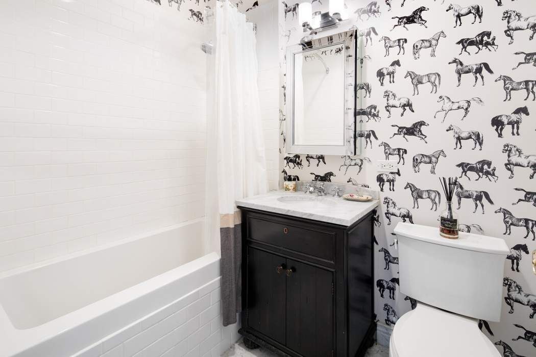 88 Washington Place 5C Greenwich Village New York NY 10011