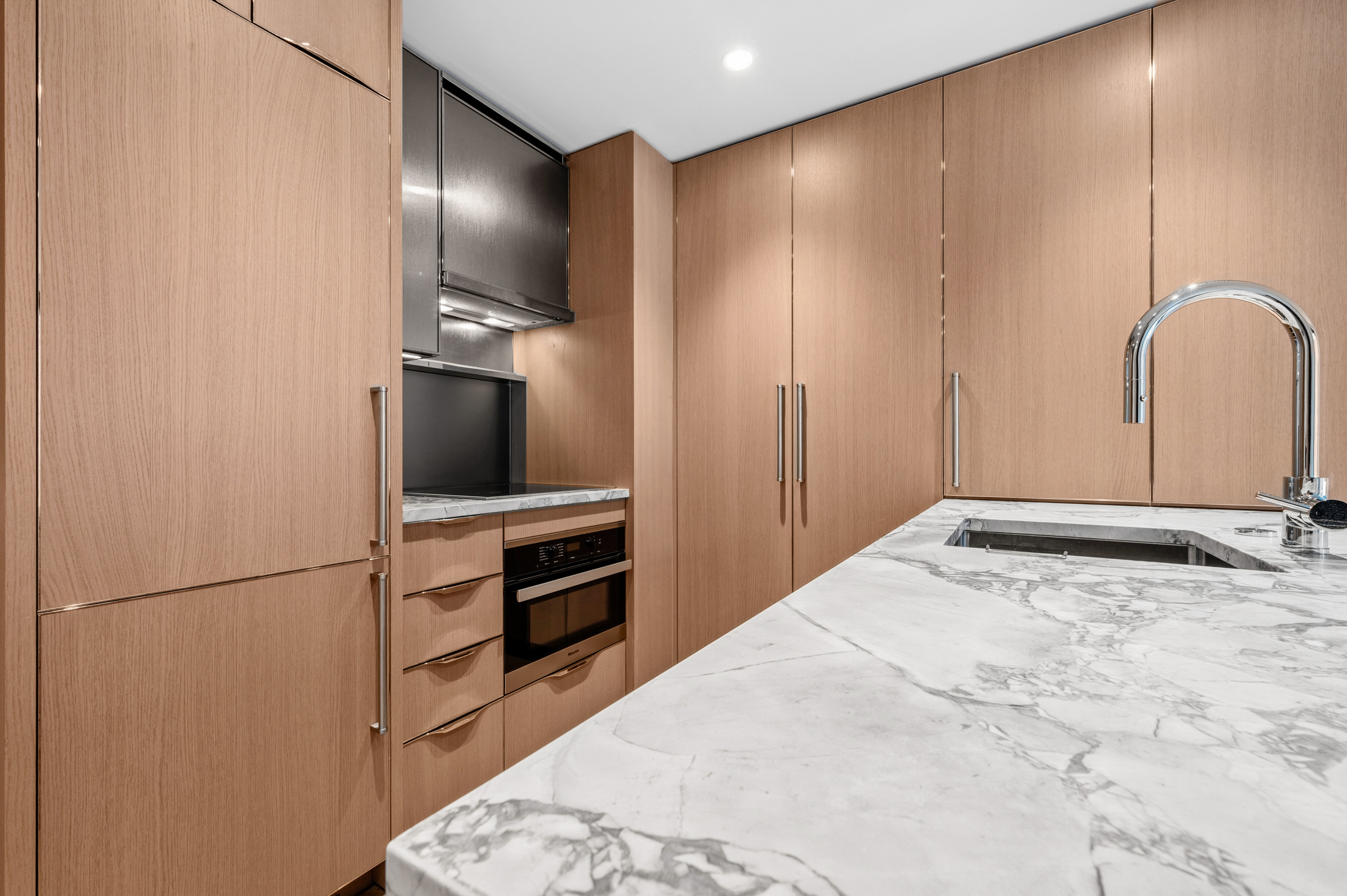 111 West 56th Street 35G Midtown West New York NY 10019