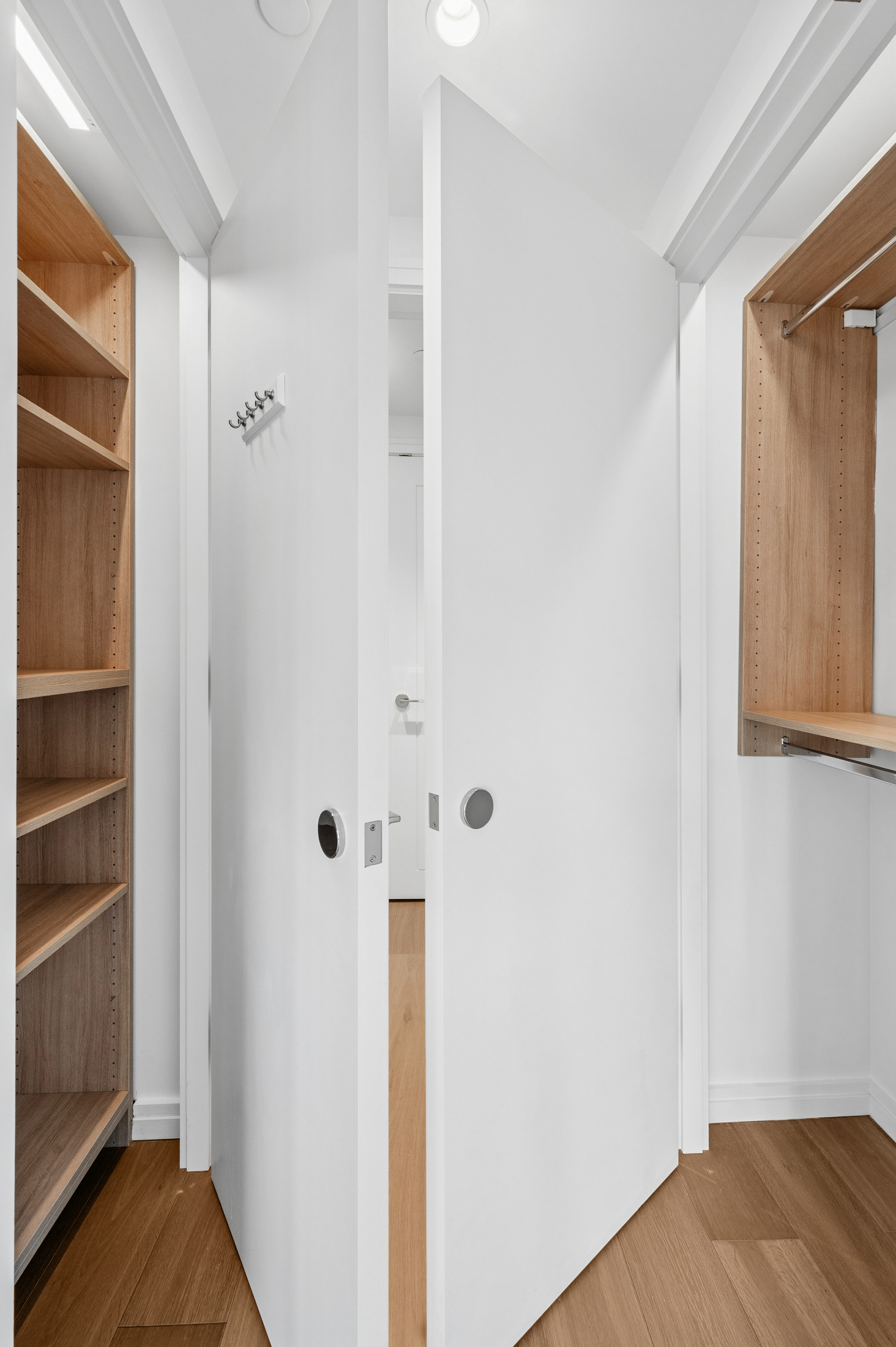 111 West 56th Street 35G Midtown West New York NY 10019