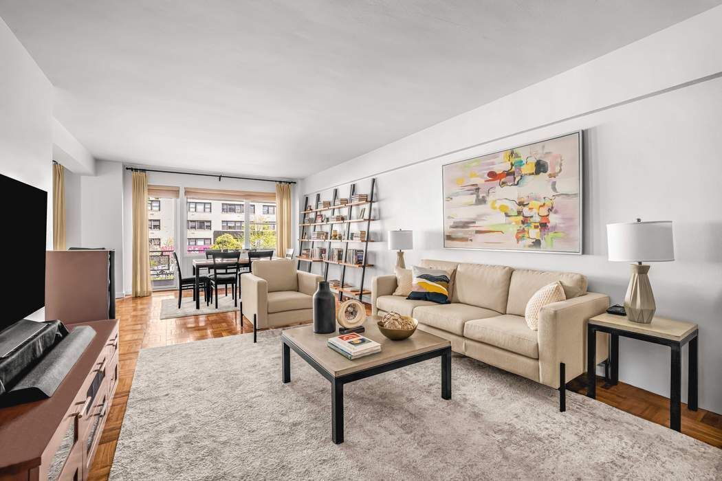 40 East 9th Street 2G Greenwich Village New York NY 10003