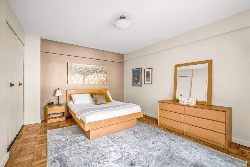 40 East 9th Street 2G Greenwich Village New York NY 10003