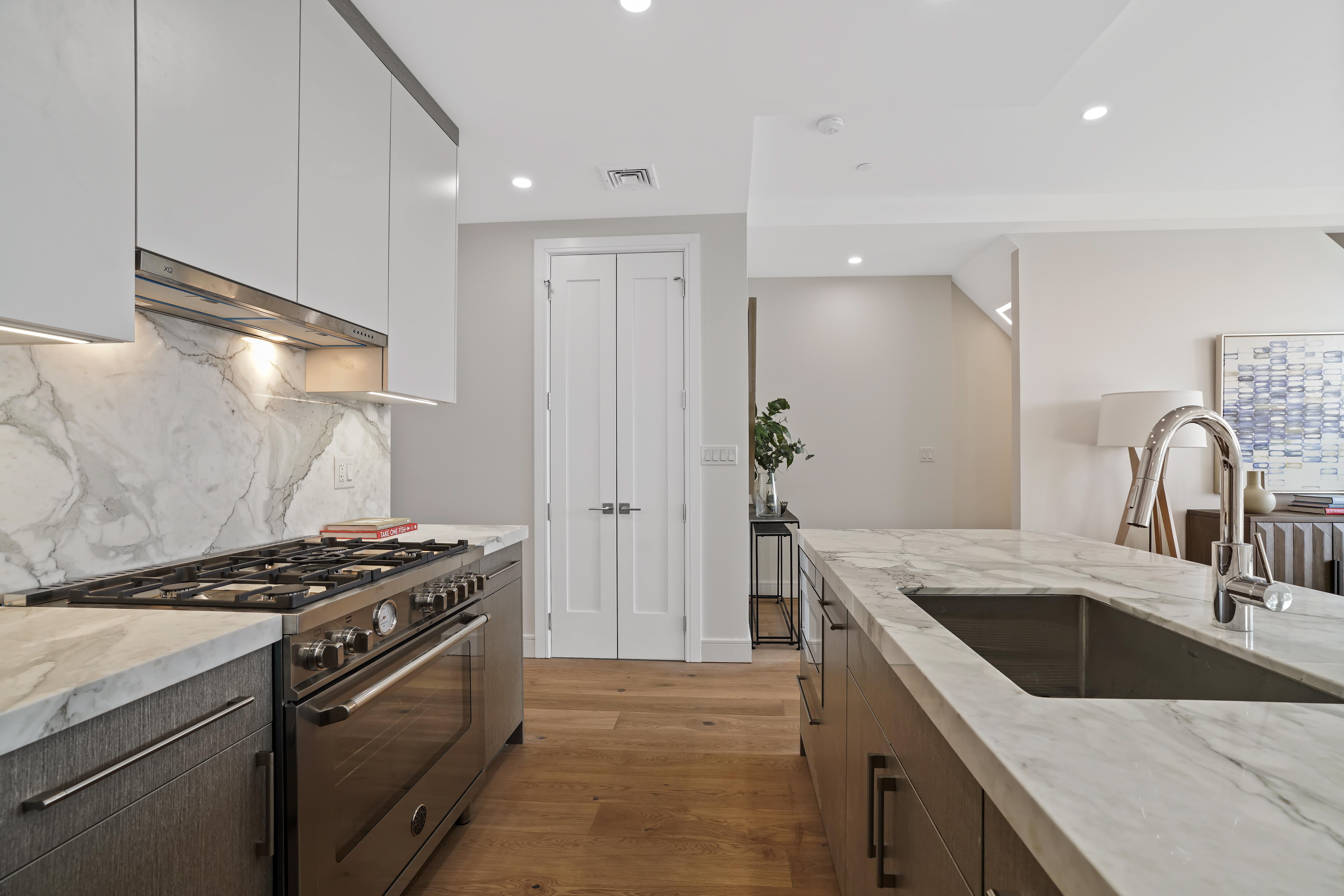 21-31 Shore Boulevard 3B Astoria Queens NY 11105
