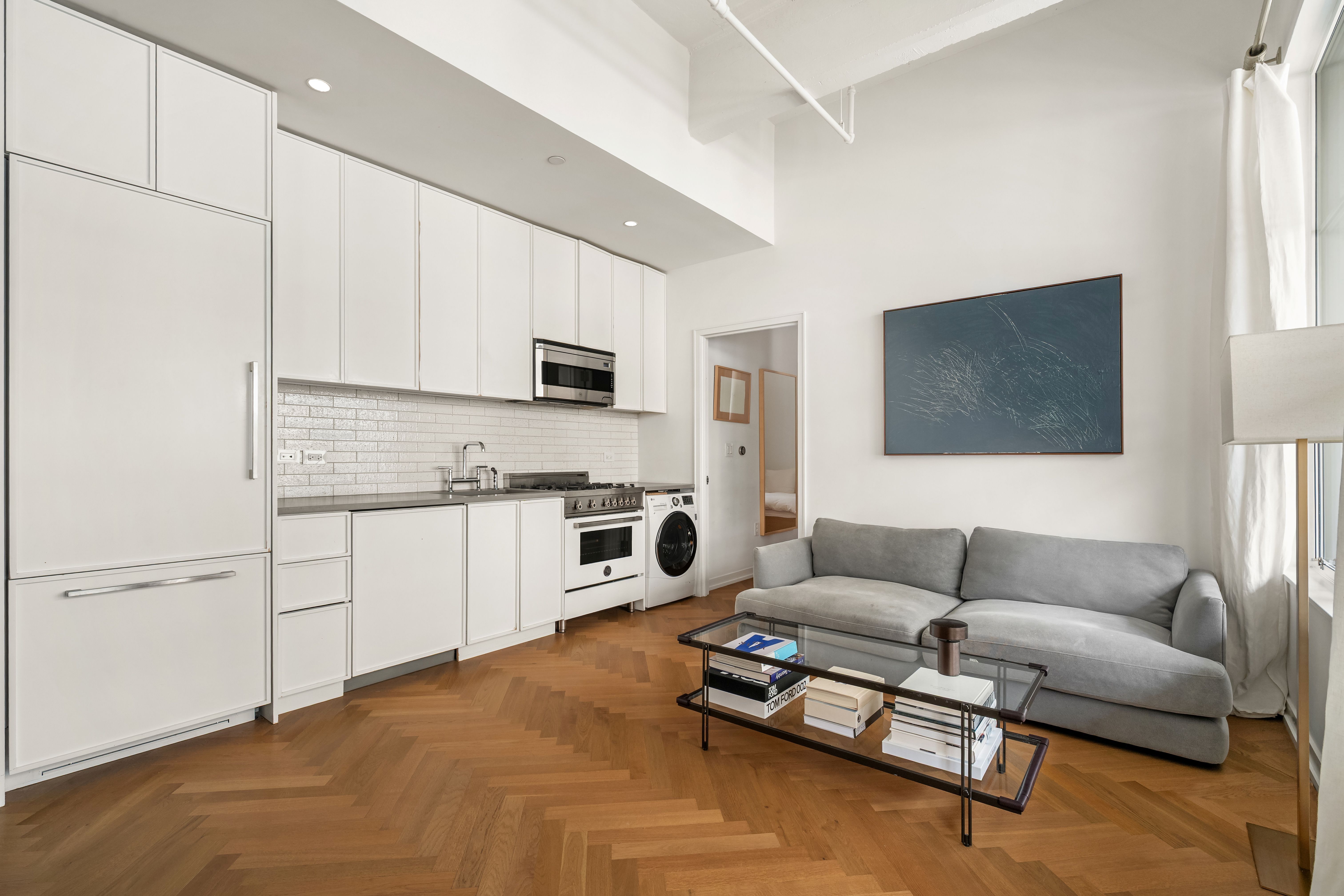 184 Kent Avenue B506 Williamsburg Brooklyn NY 11249