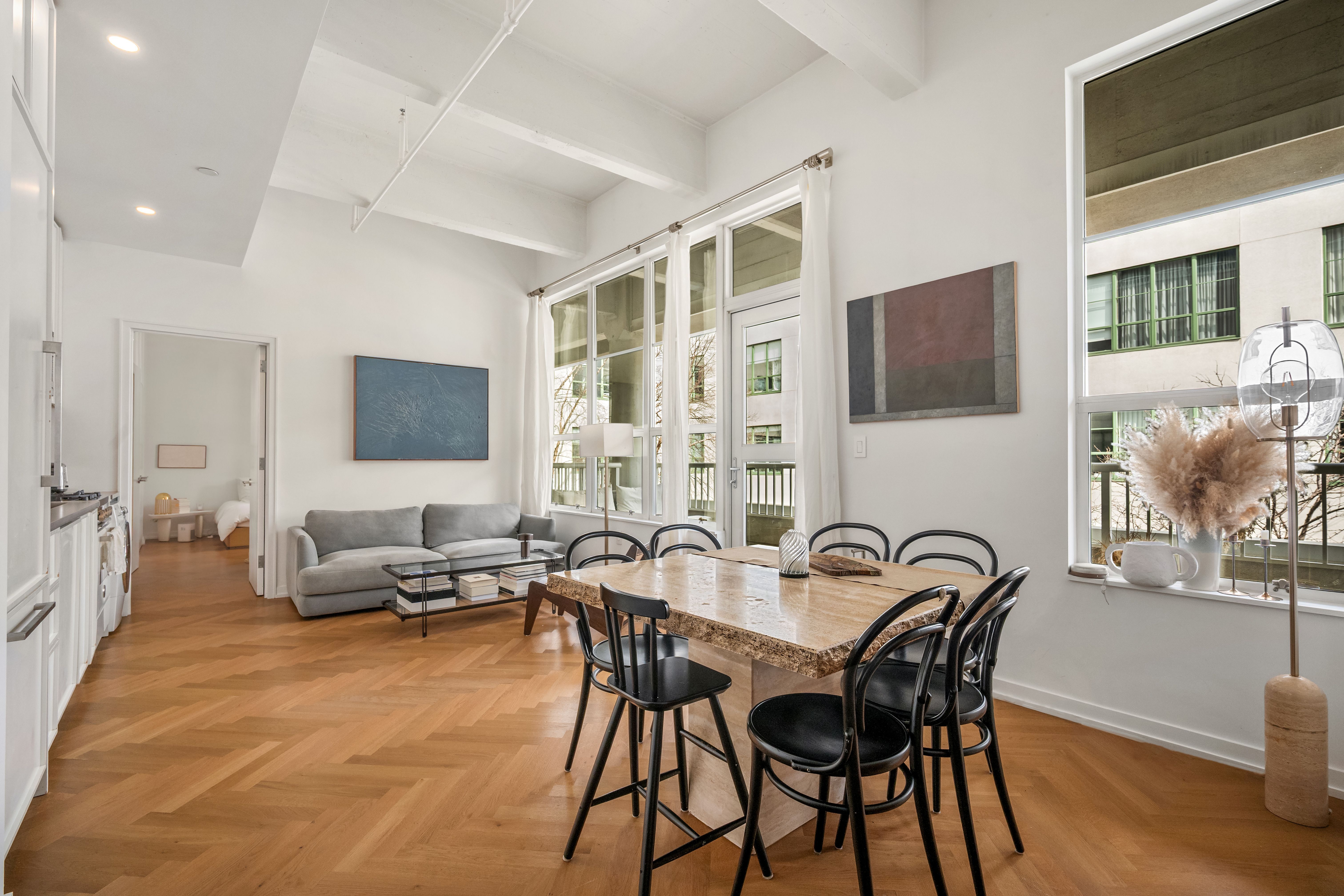 184 Kent Avenue B506 Williamsburg Brooklyn NY 11249