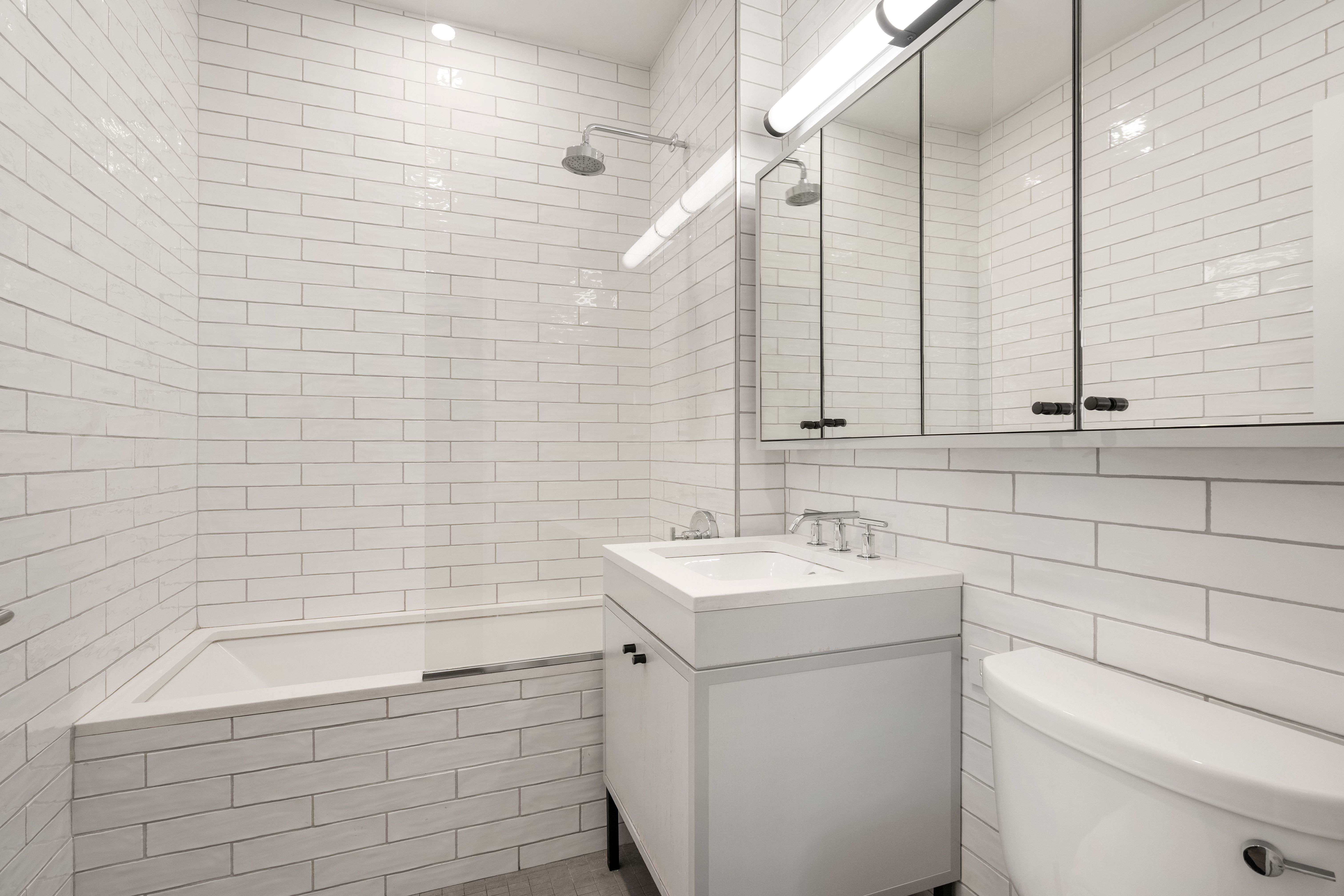 184 Kent Avenue B506 Williamsburg Brooklyn NY 11249