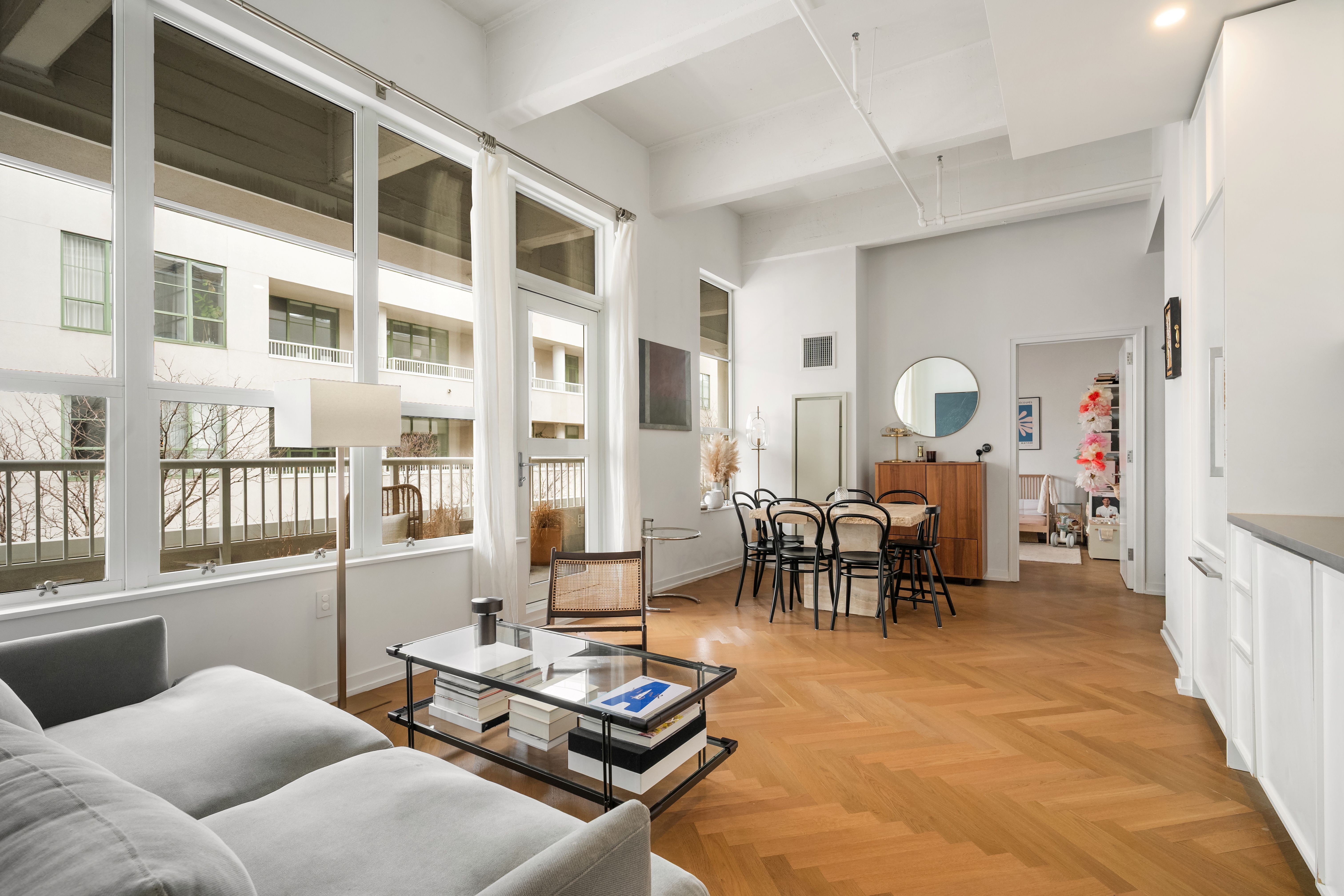 184 Kent Avenue B506 Williamsburg Brooklyn NY 11249