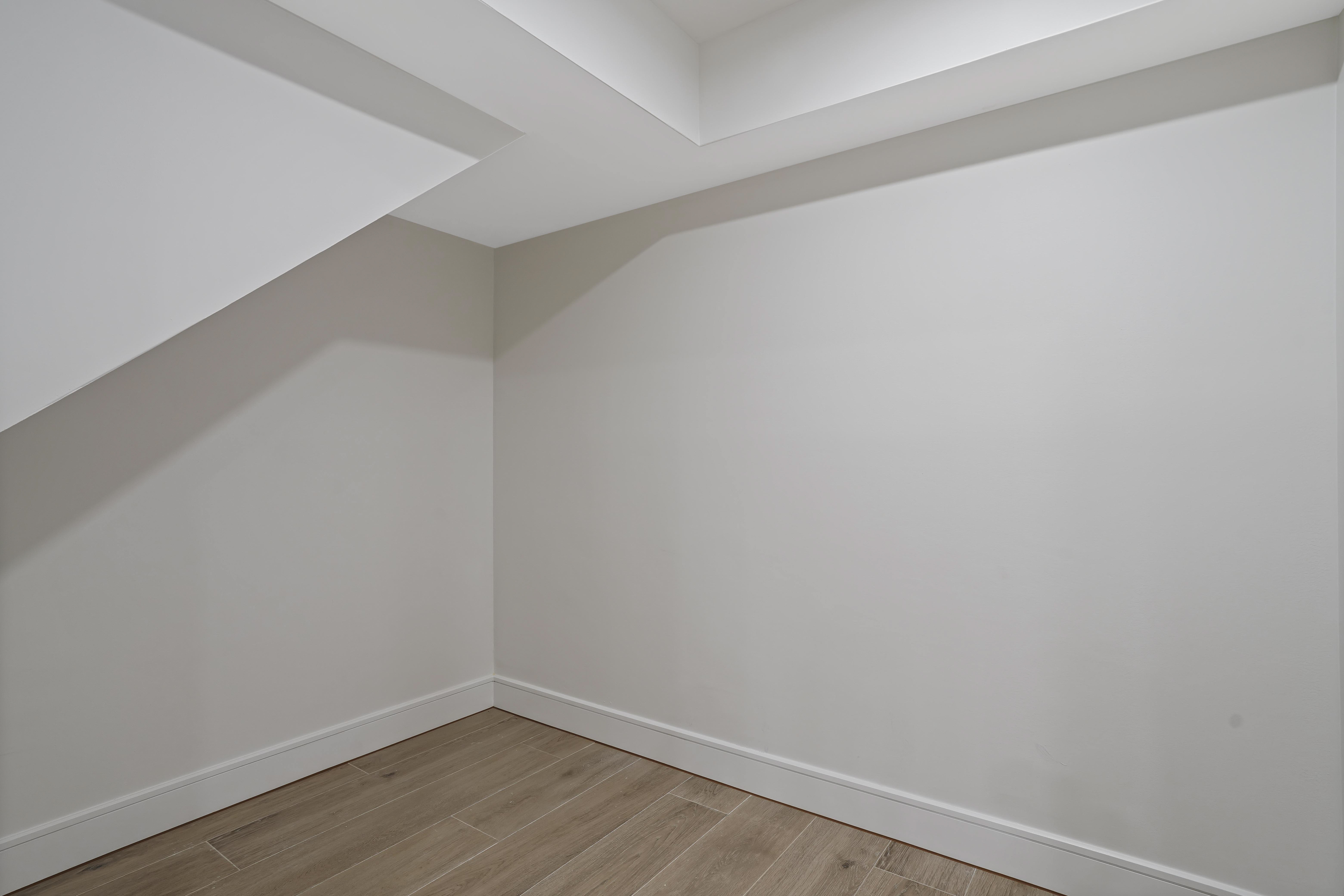 21-31 Shore Boulevard 1B Astoria Queens NY 11105