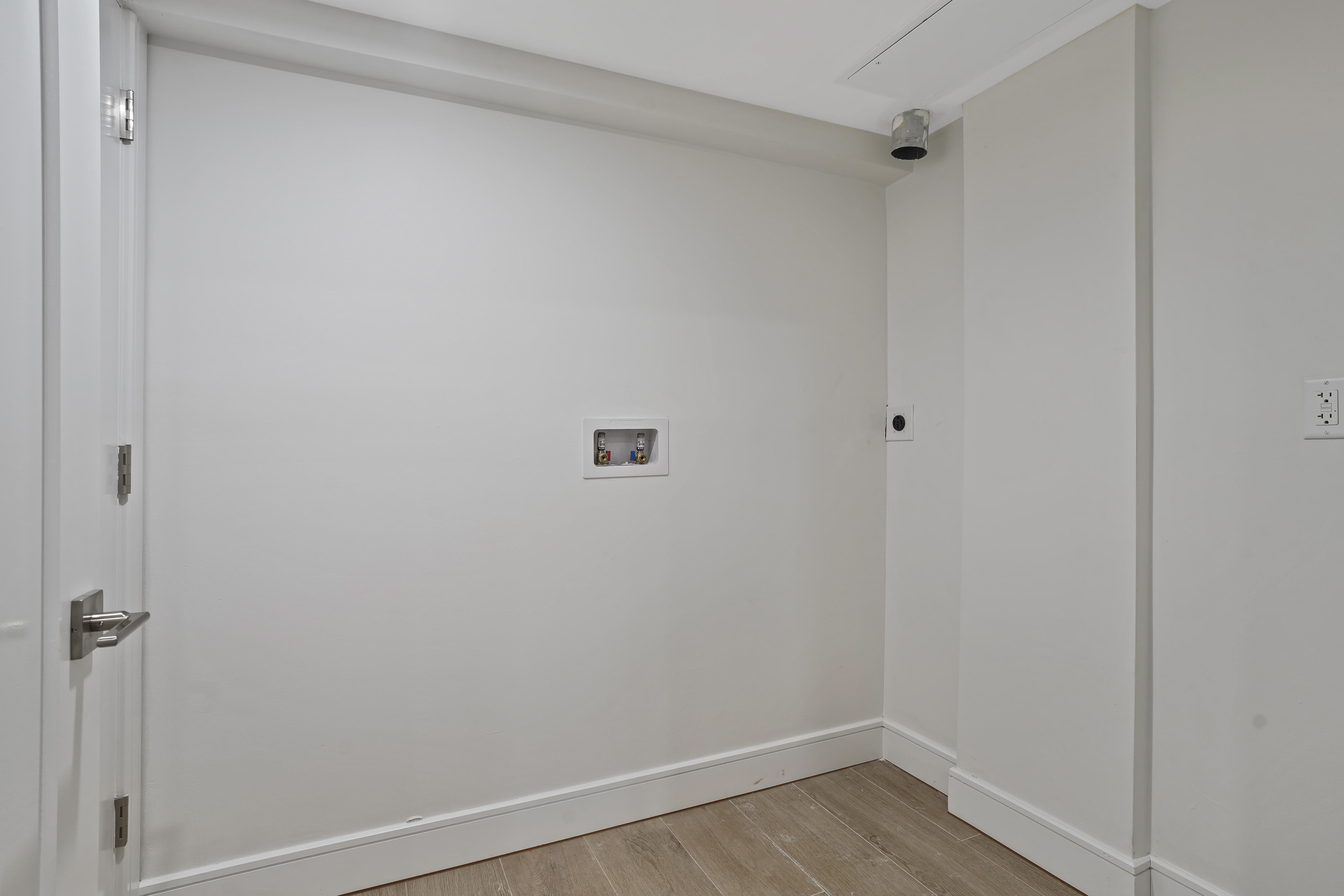 21-31 Shore Boulevard 1B Astoria Queens NY 11105