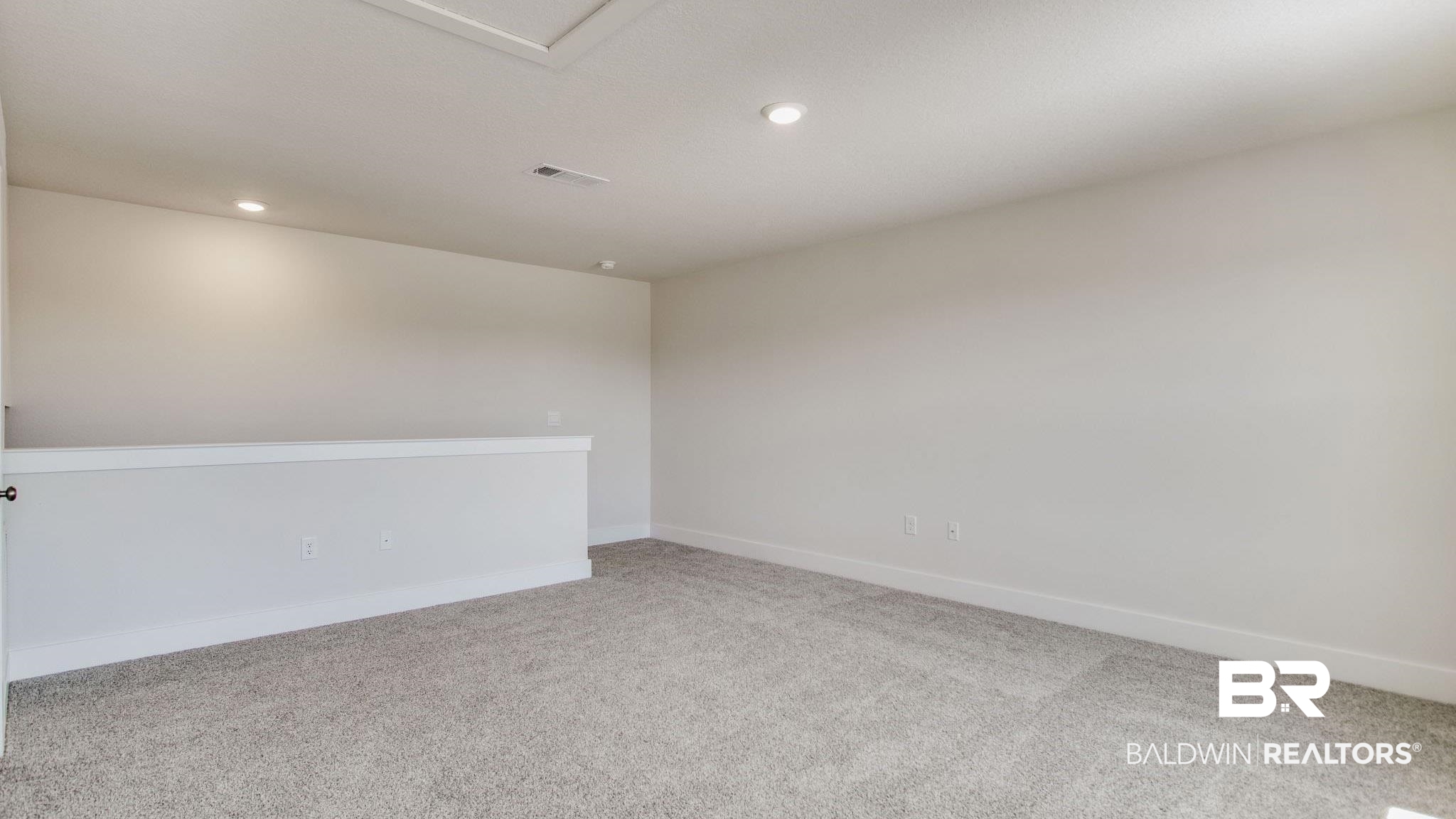 394533 | Photo 30