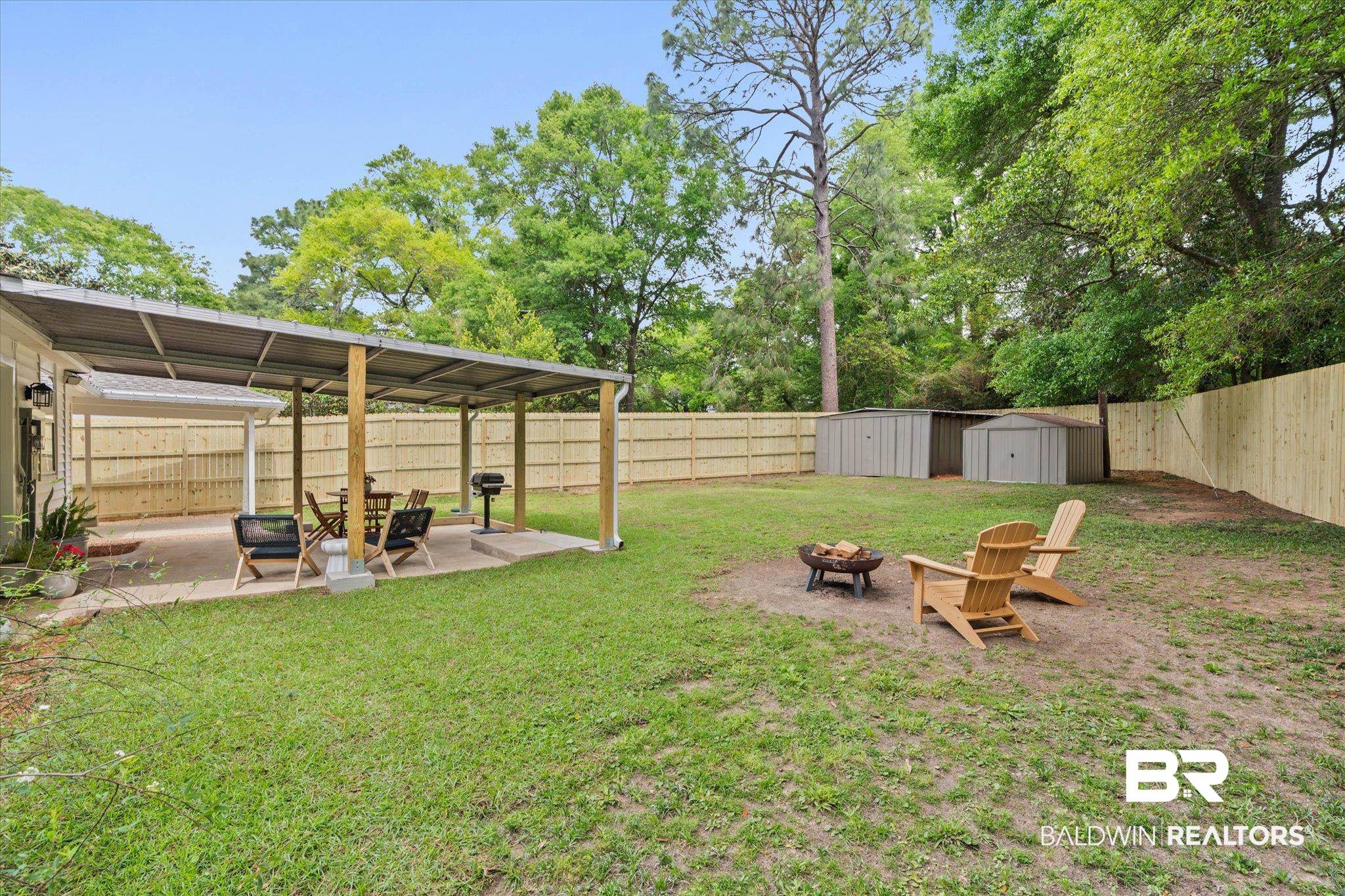 2nd image of 5210 S Pineview Ln, Mobile, AL 36608 | MLS# 394917
