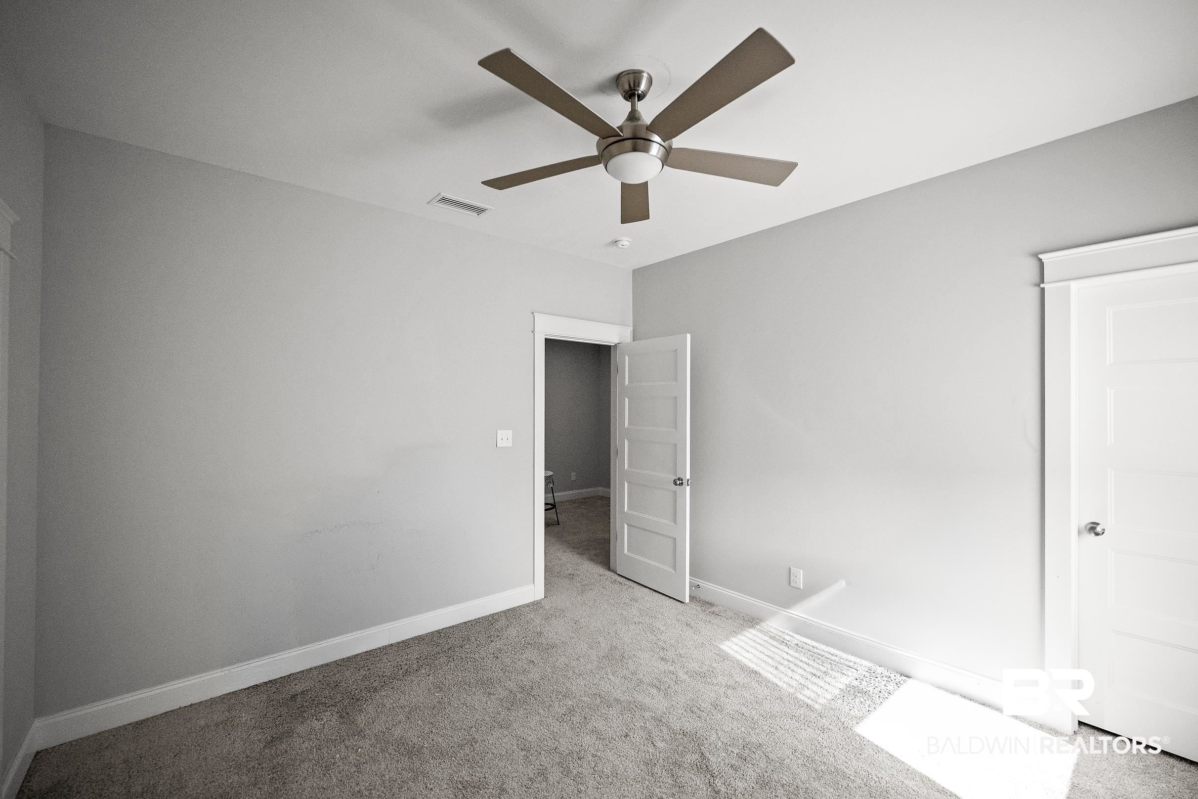 395076 | Photo 27