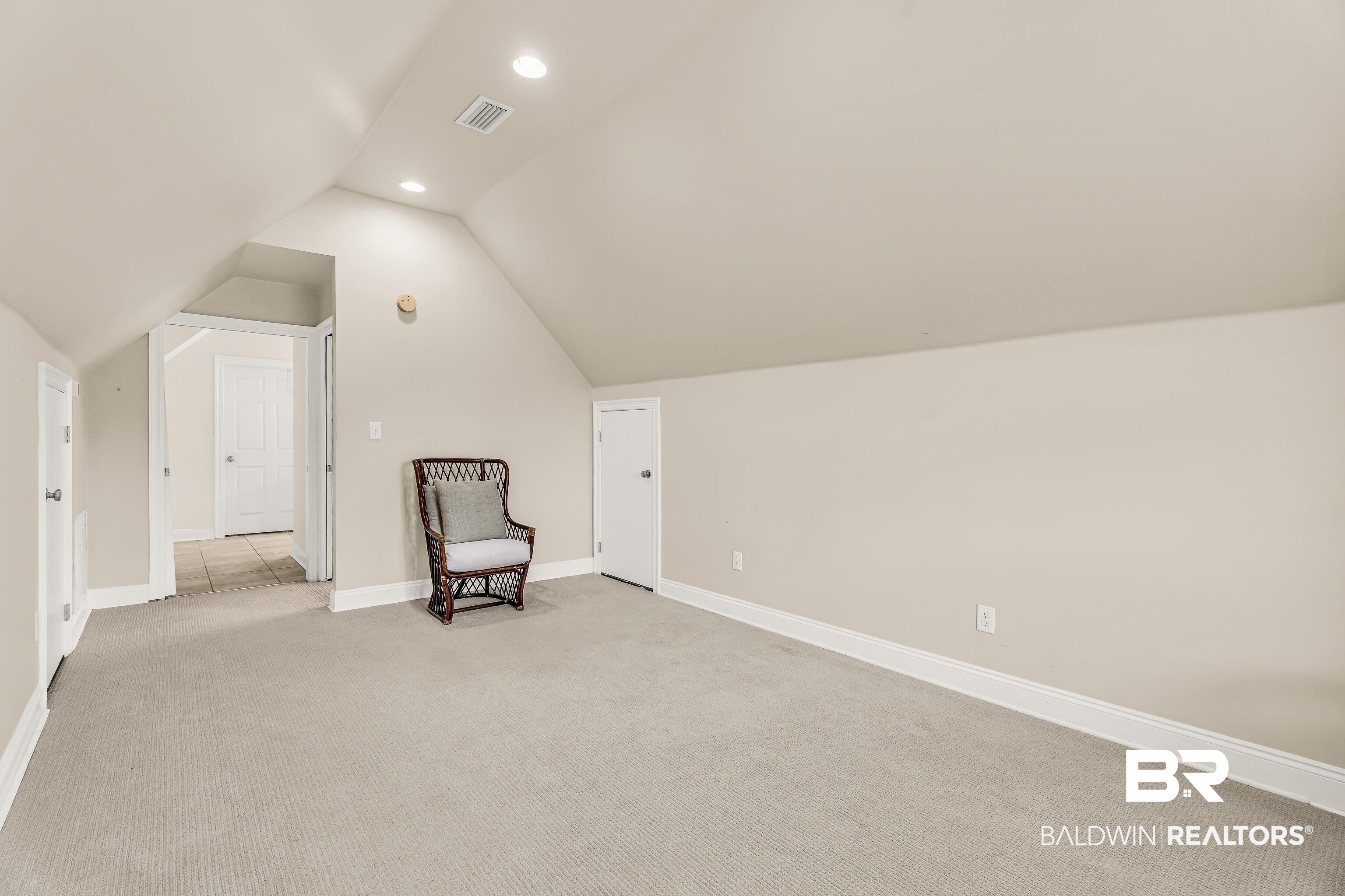 395173 | Photo 29