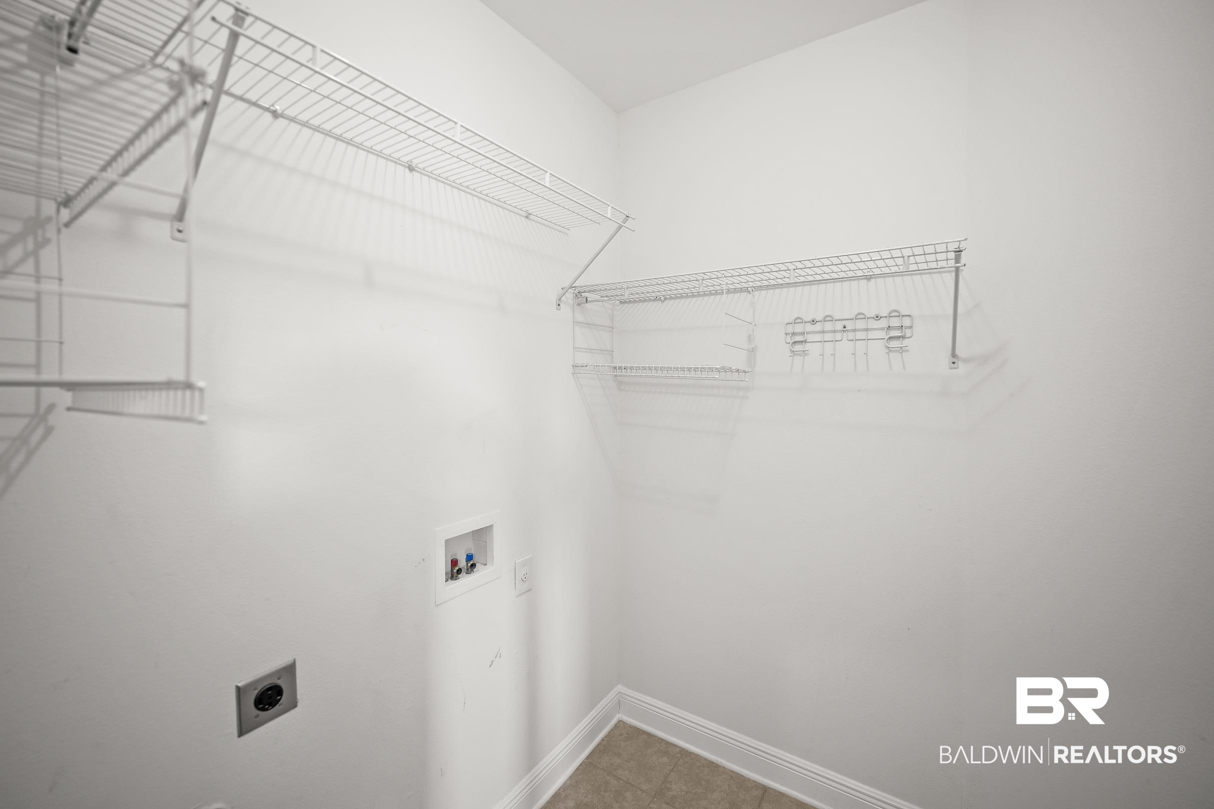 395151 | Photo 24