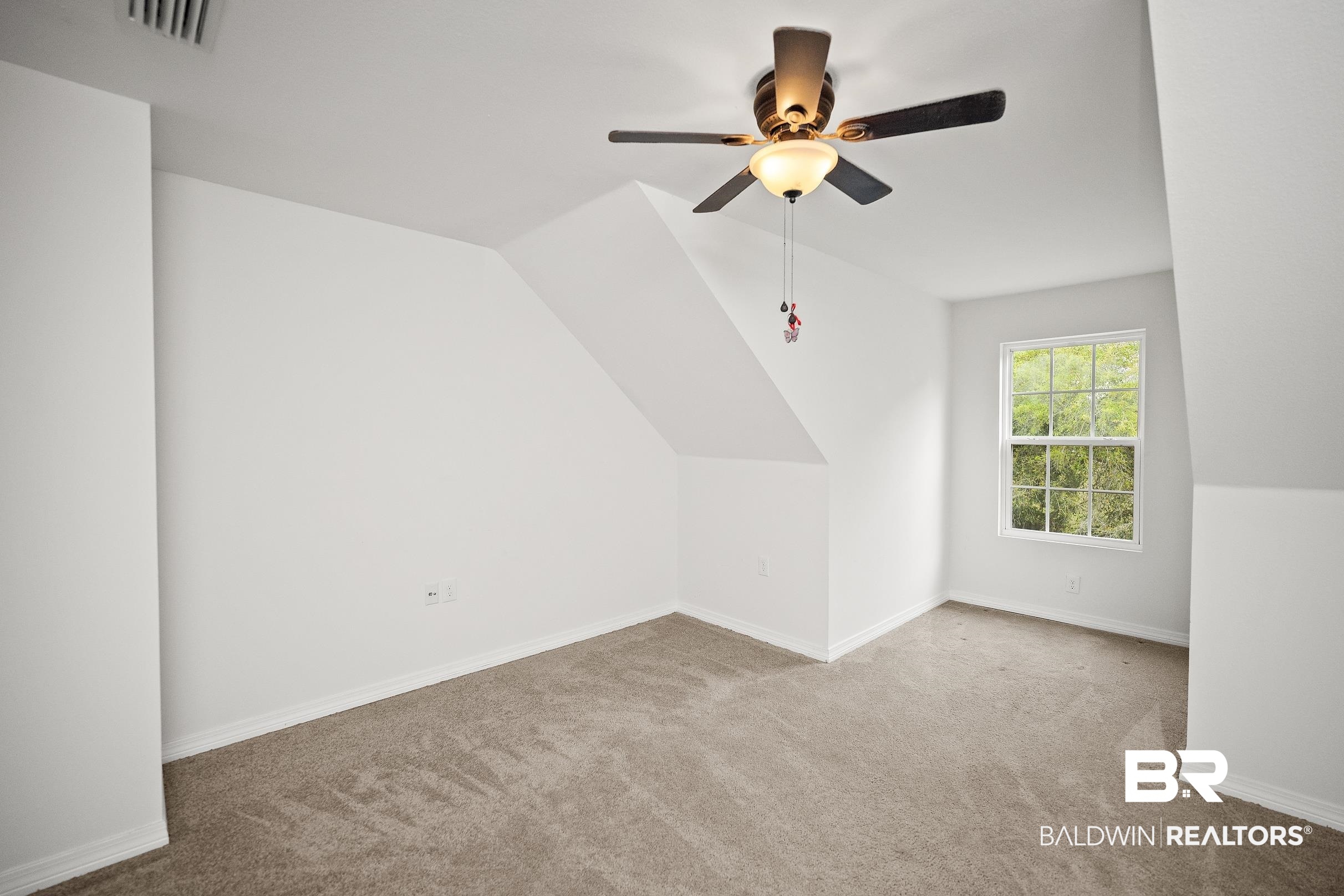 395151 | Photo 31
