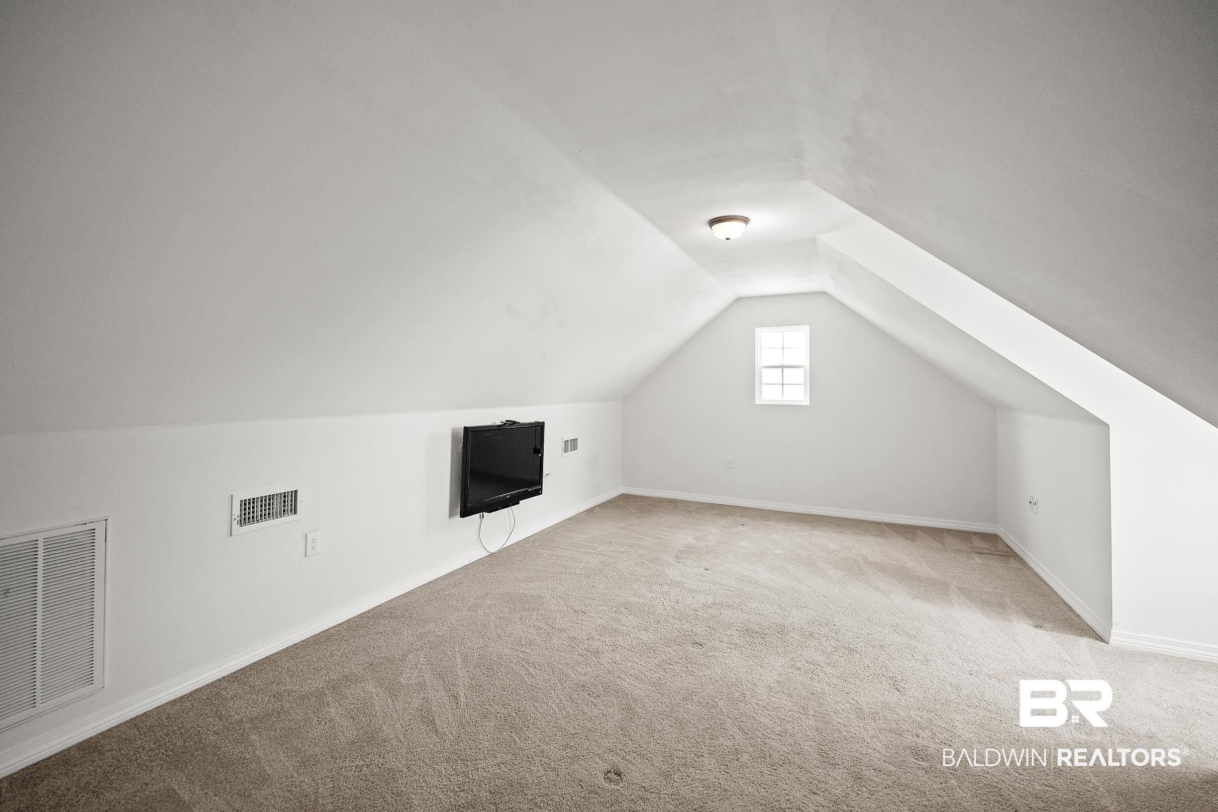 395151 | Photo 34