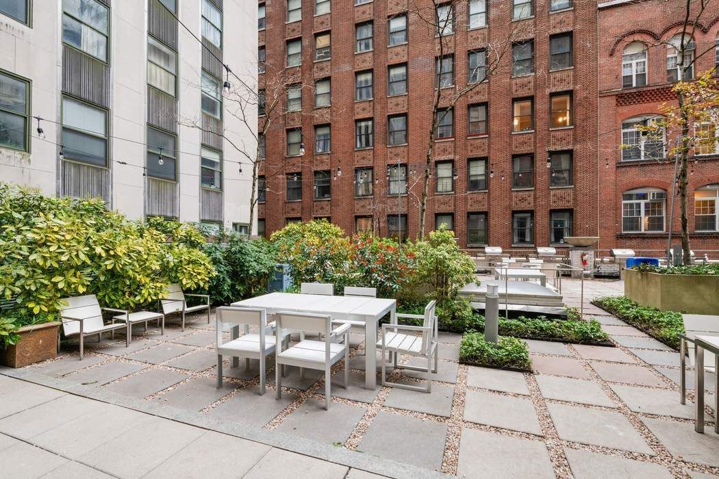 99 John Street 502-503 Seaport District New York NY 10038