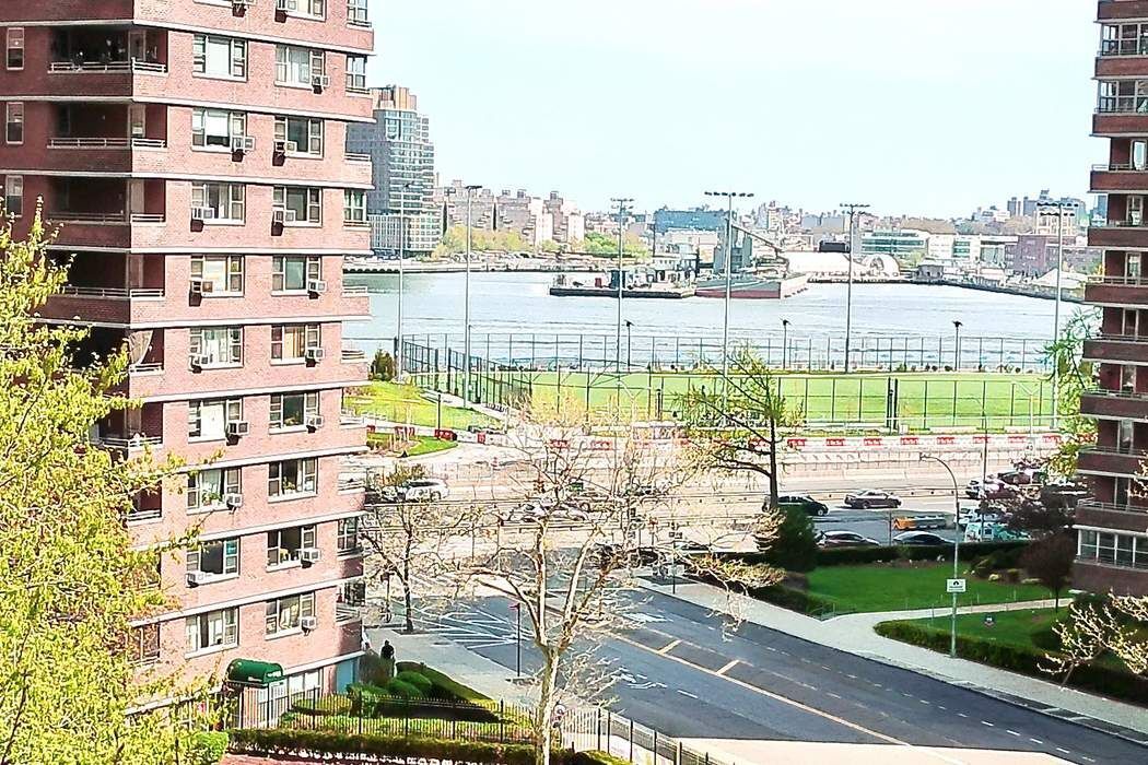 572 Grand Street G604 Lower East Side New York NY 10002