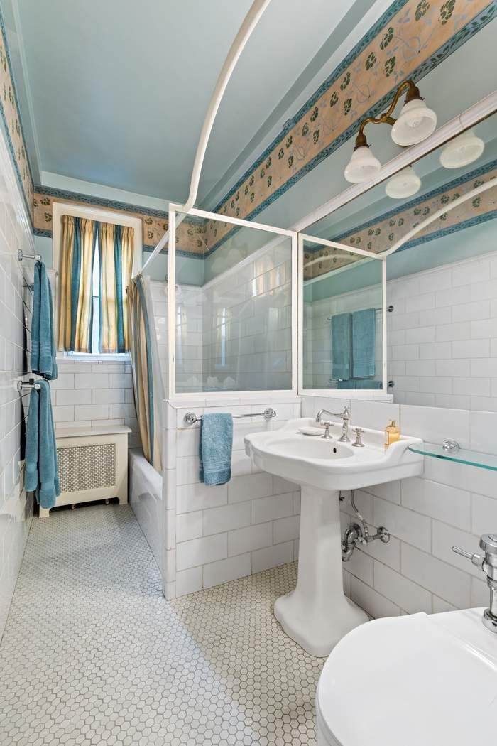 983 Park Avenue 3B Upper East Side New York NY 10028