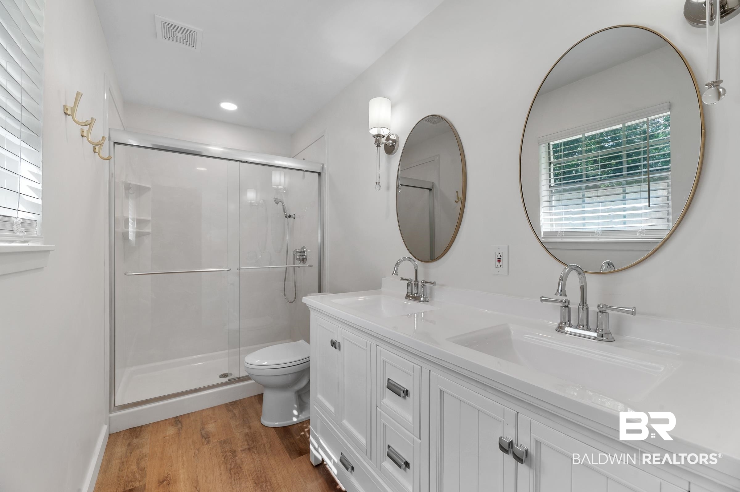 Photo 2 of Single Family Residence at 408 S School St, Fairhope, AL 36532 | MLS# 343109 |  | Sold on 2023-04-26