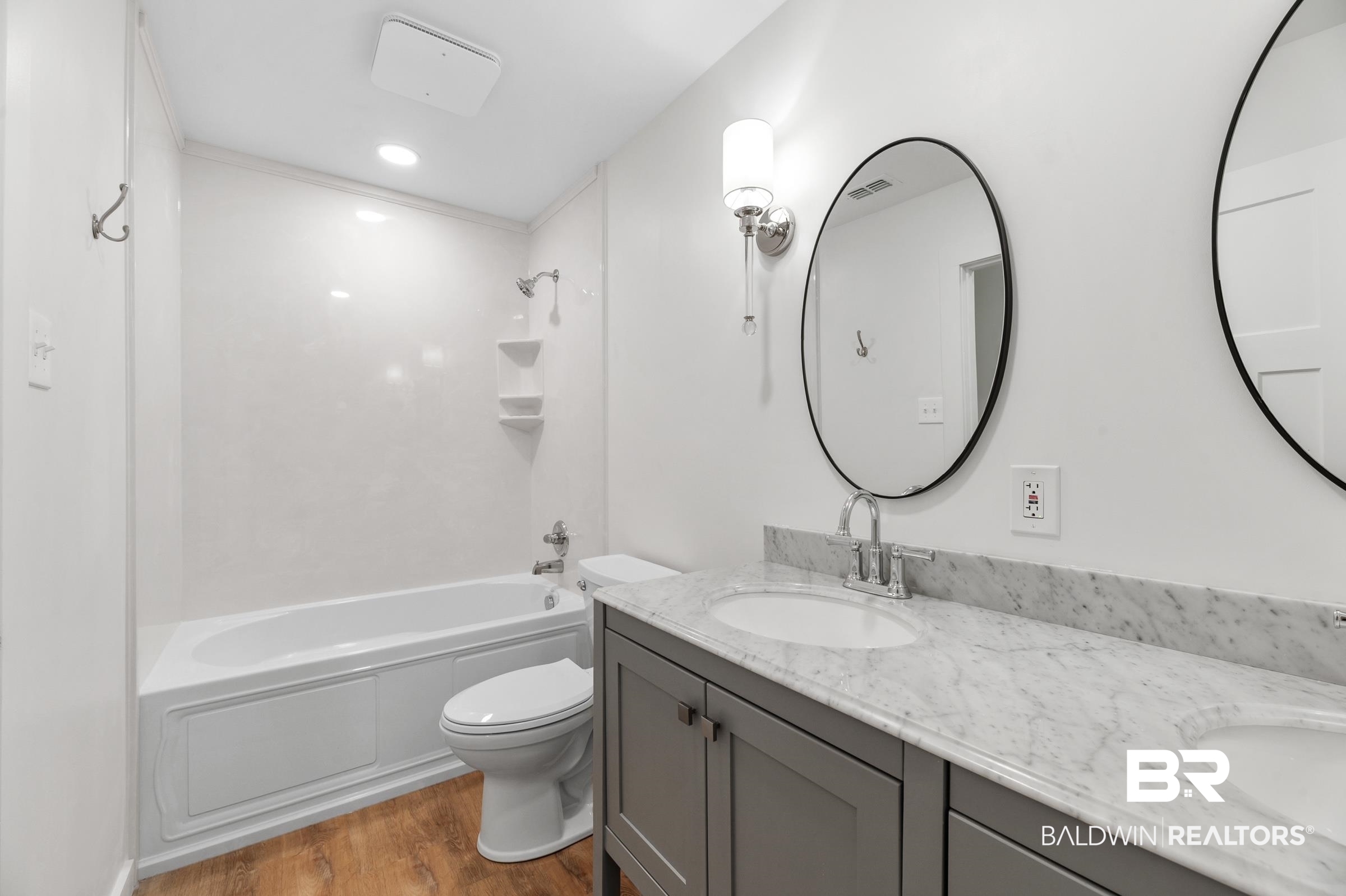 Photo 4 of Single Family Residence at 408 S School St, Fairhope, AL 36532 | MLS# 343109 |  | Sold on 2023-04-26
