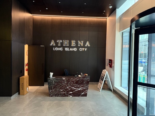 27-20 42nd Road 3E Long Island City Queens NY 11101