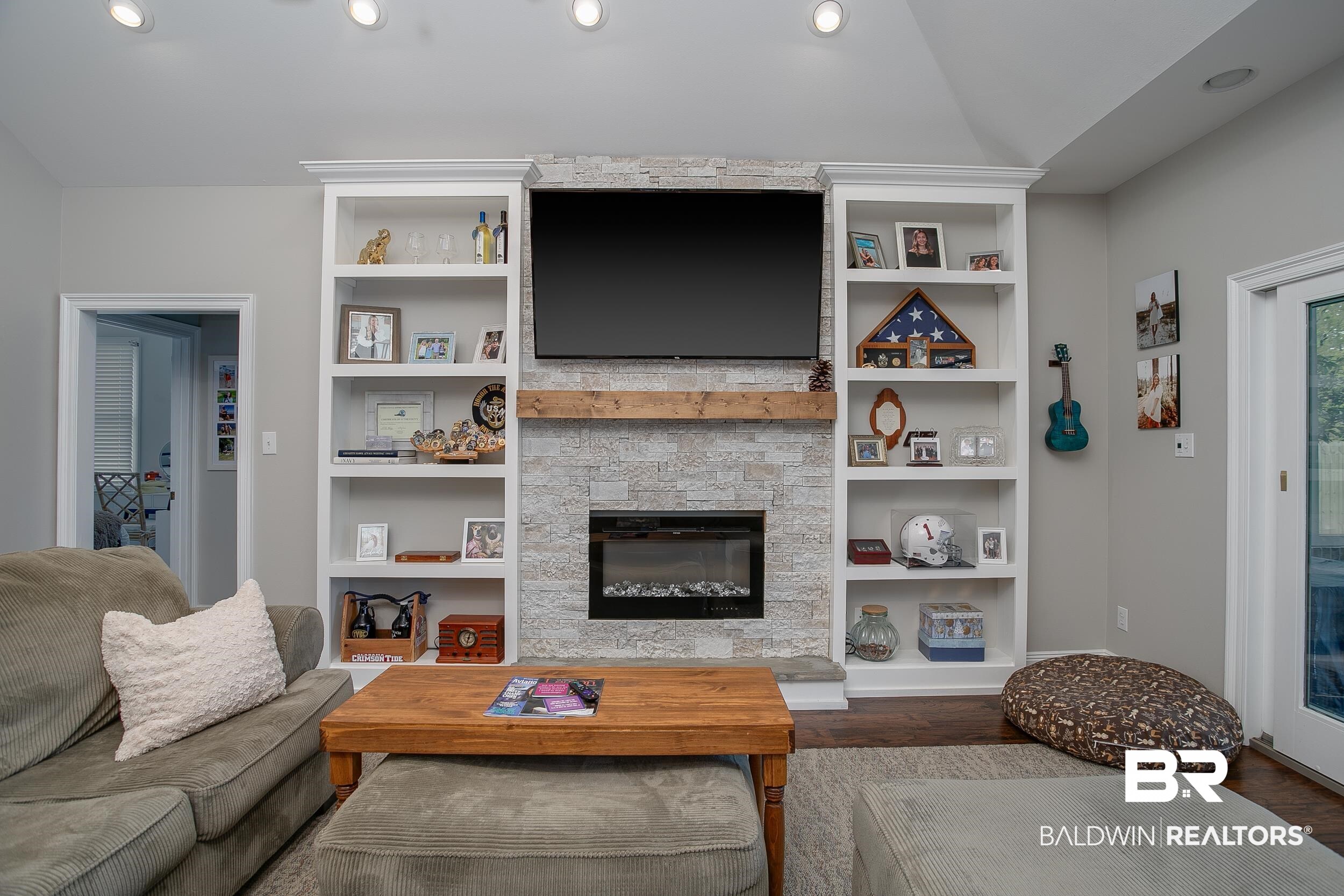 8375 Heron Drive