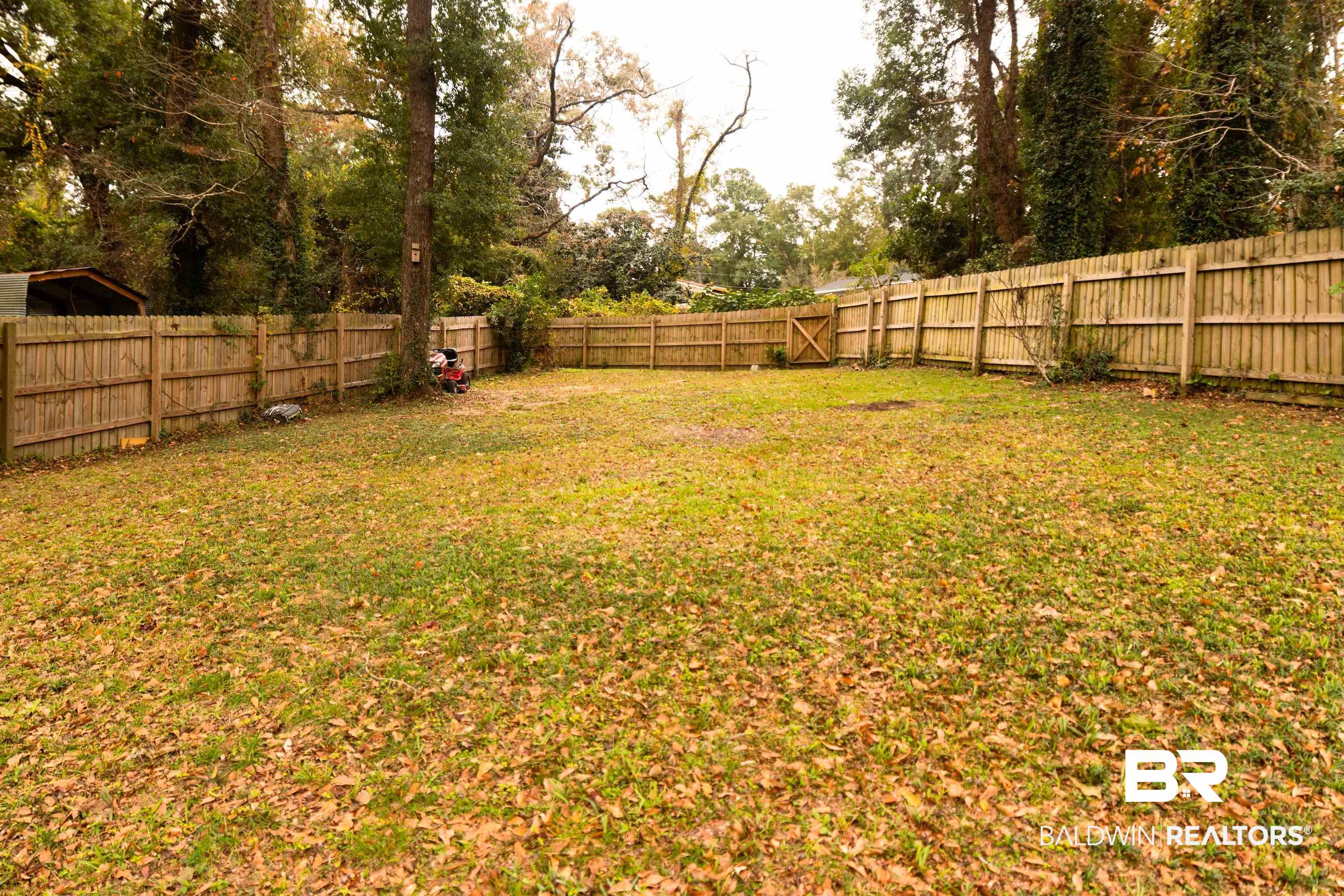 207 Confederate Drive