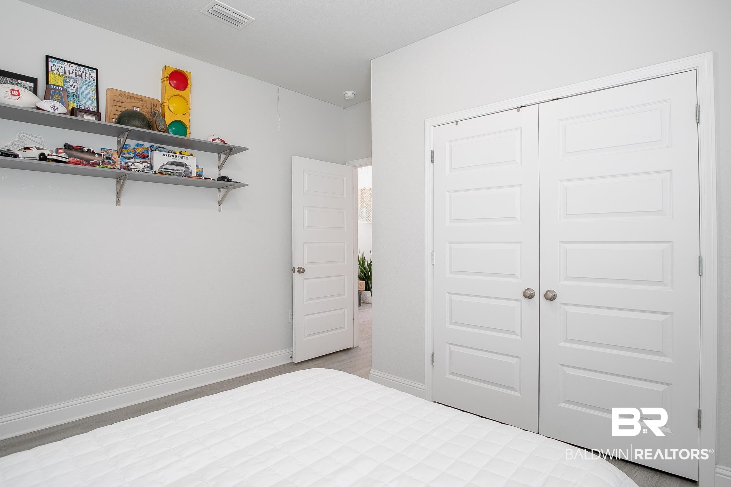 3890 Mercury Circle