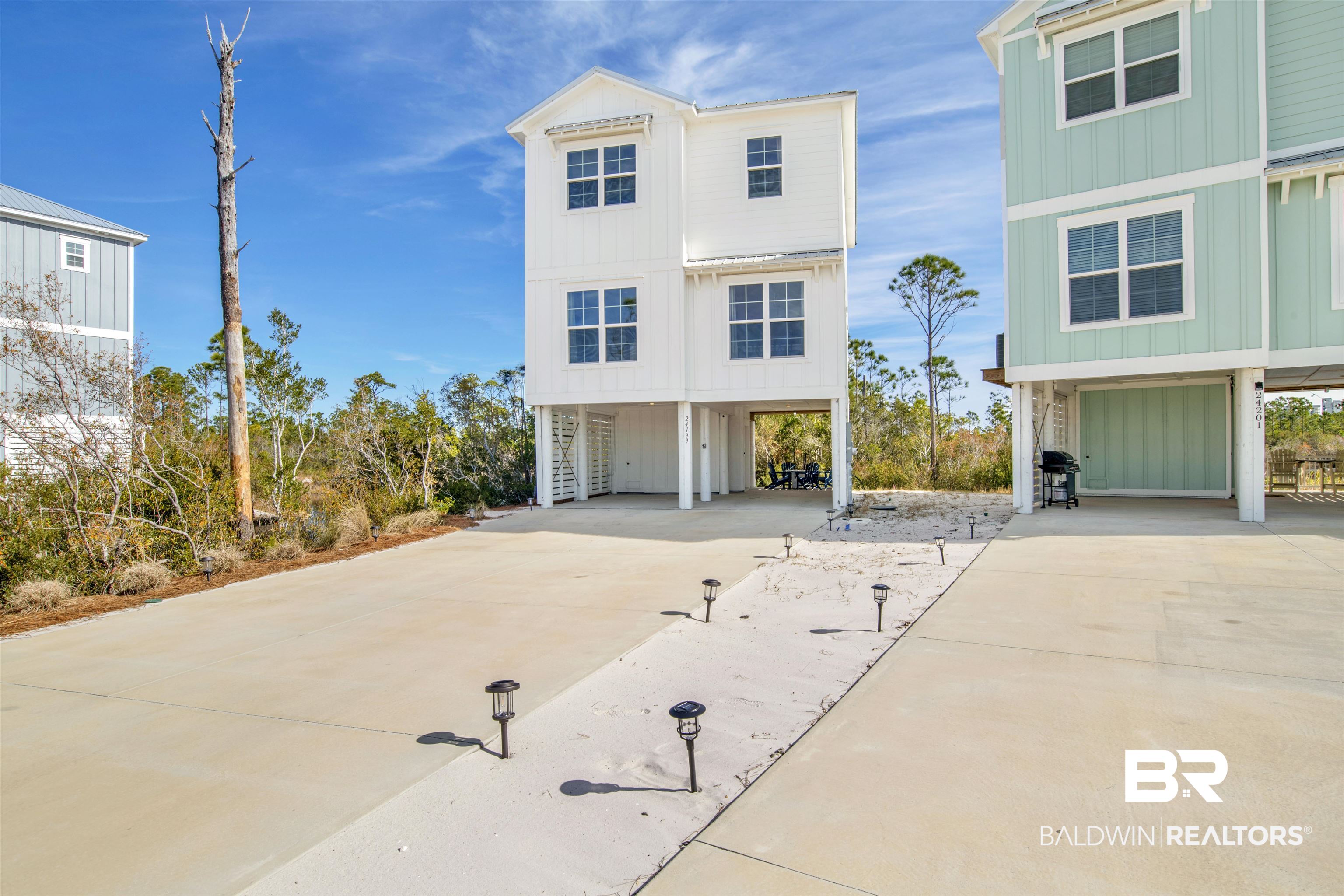 Photo 1 of Single Family Residence at 24199 Pepper Ln, Orange Beach, AL 36561 | MLS# 374960 |  | Sold on 2025-03-27