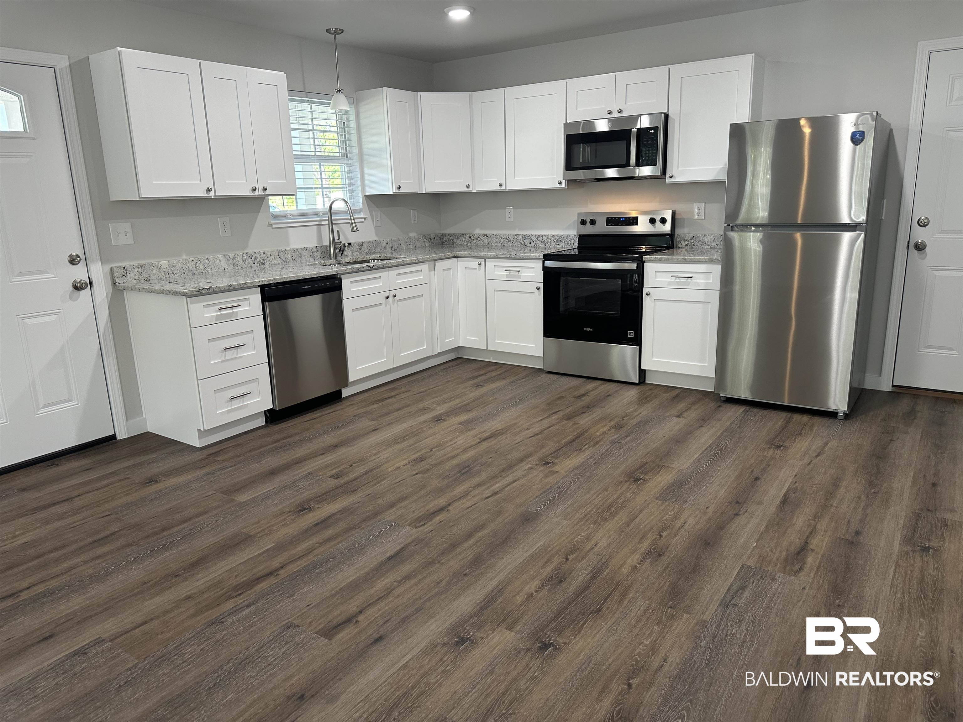 Photo 4 of Single Family Residence at 10 Middleton Ln, Atmore, AL 36502 | MLS# 377641 |  | Sold on 2025-08-05