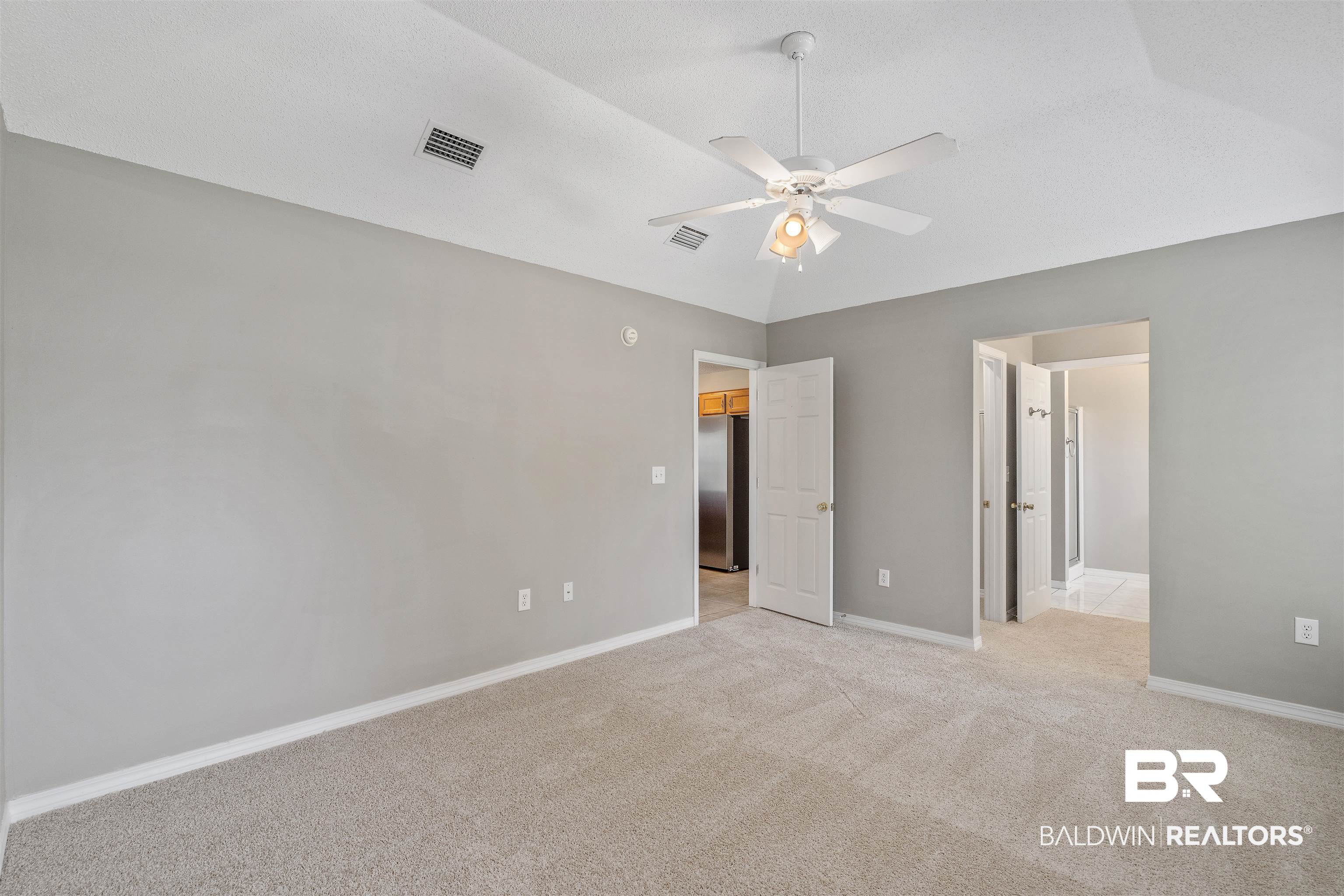 184 Robbins Boulevard