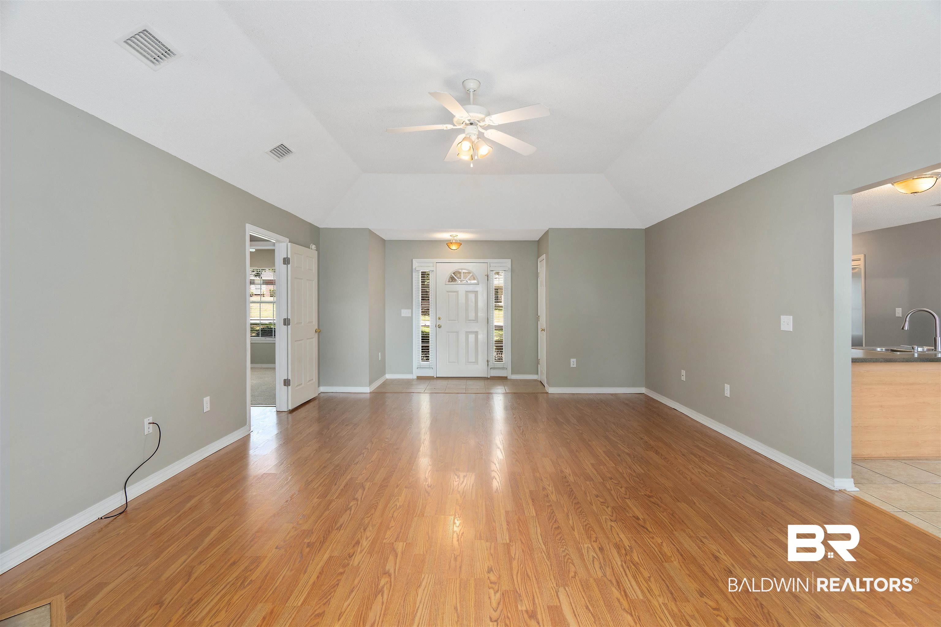 184 Robbins Boulevard