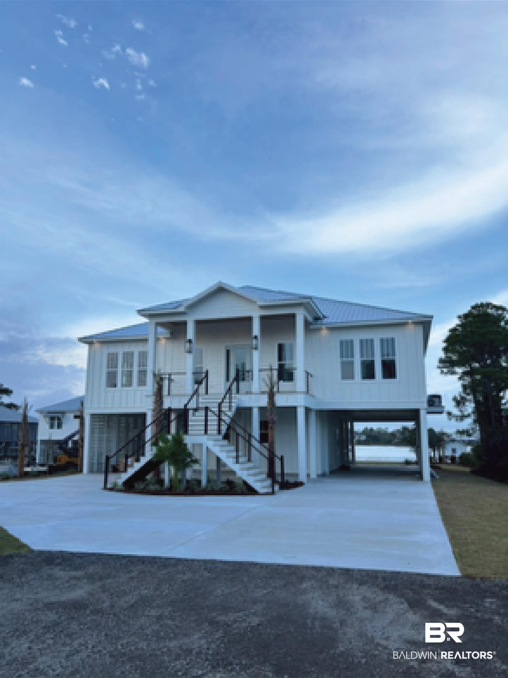Comp purposes only, one time show and sell-  new build, water front Buyer to verify all information during due diligence.